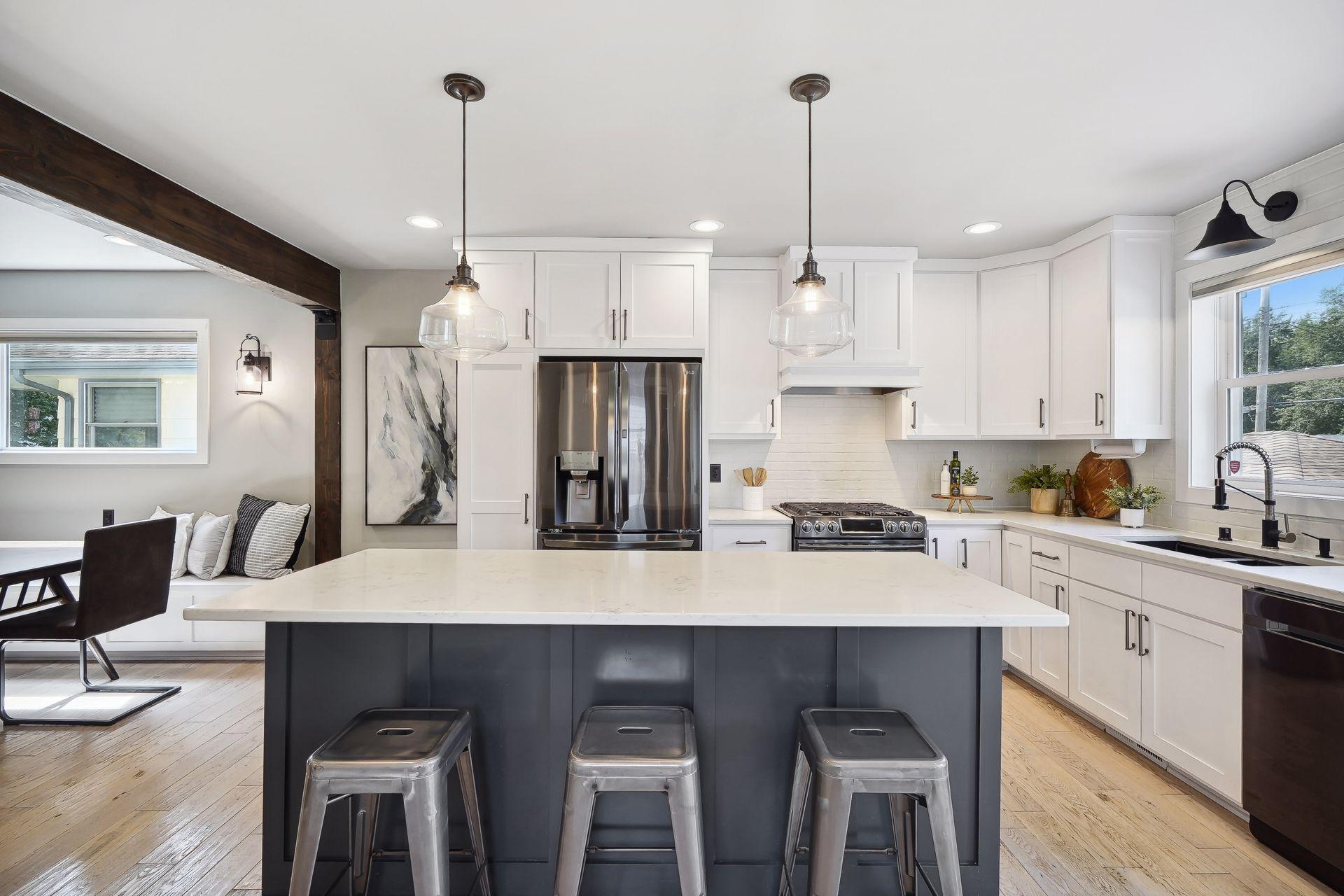 2728 Webster Avenue S