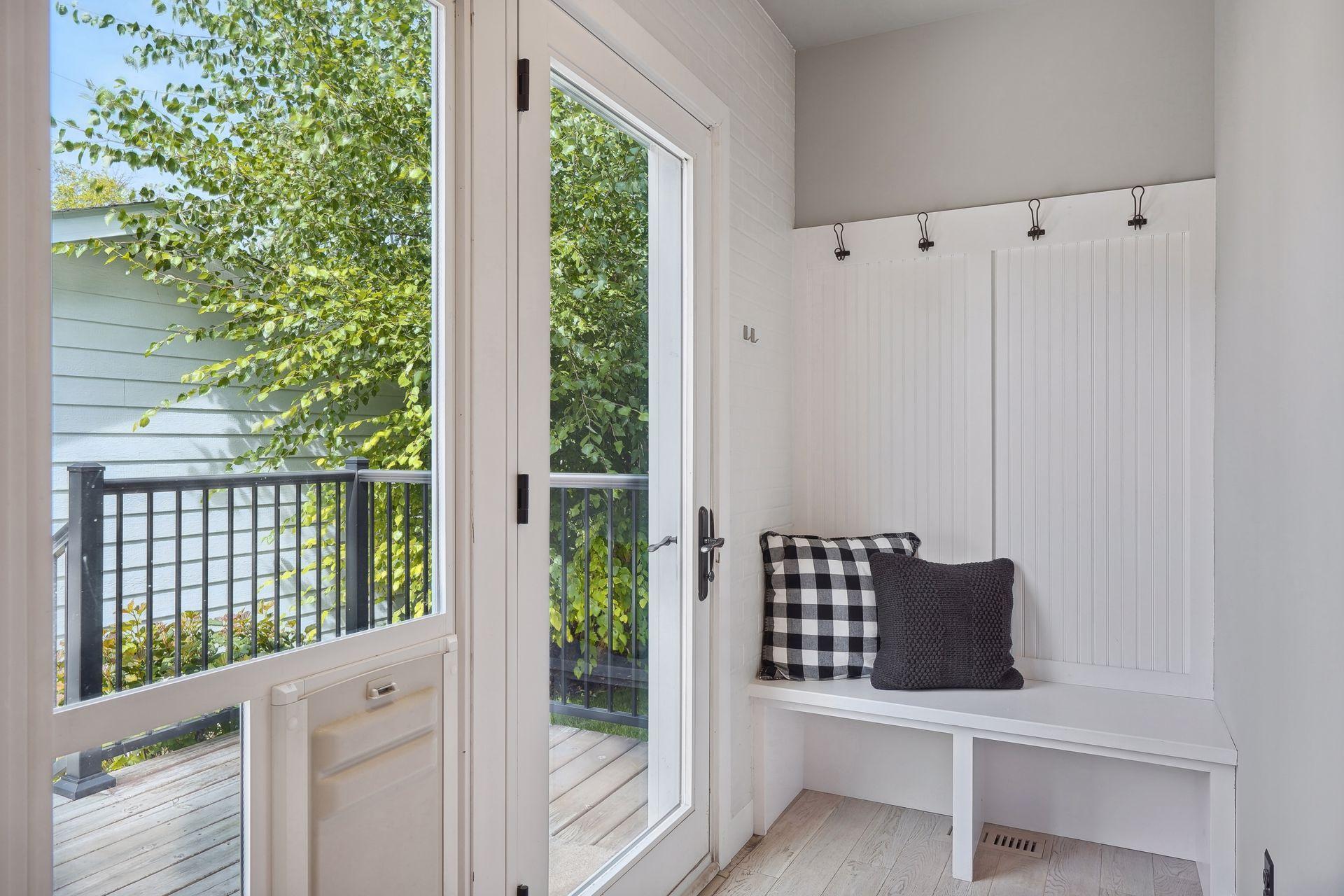 2728 Webster Avenue S