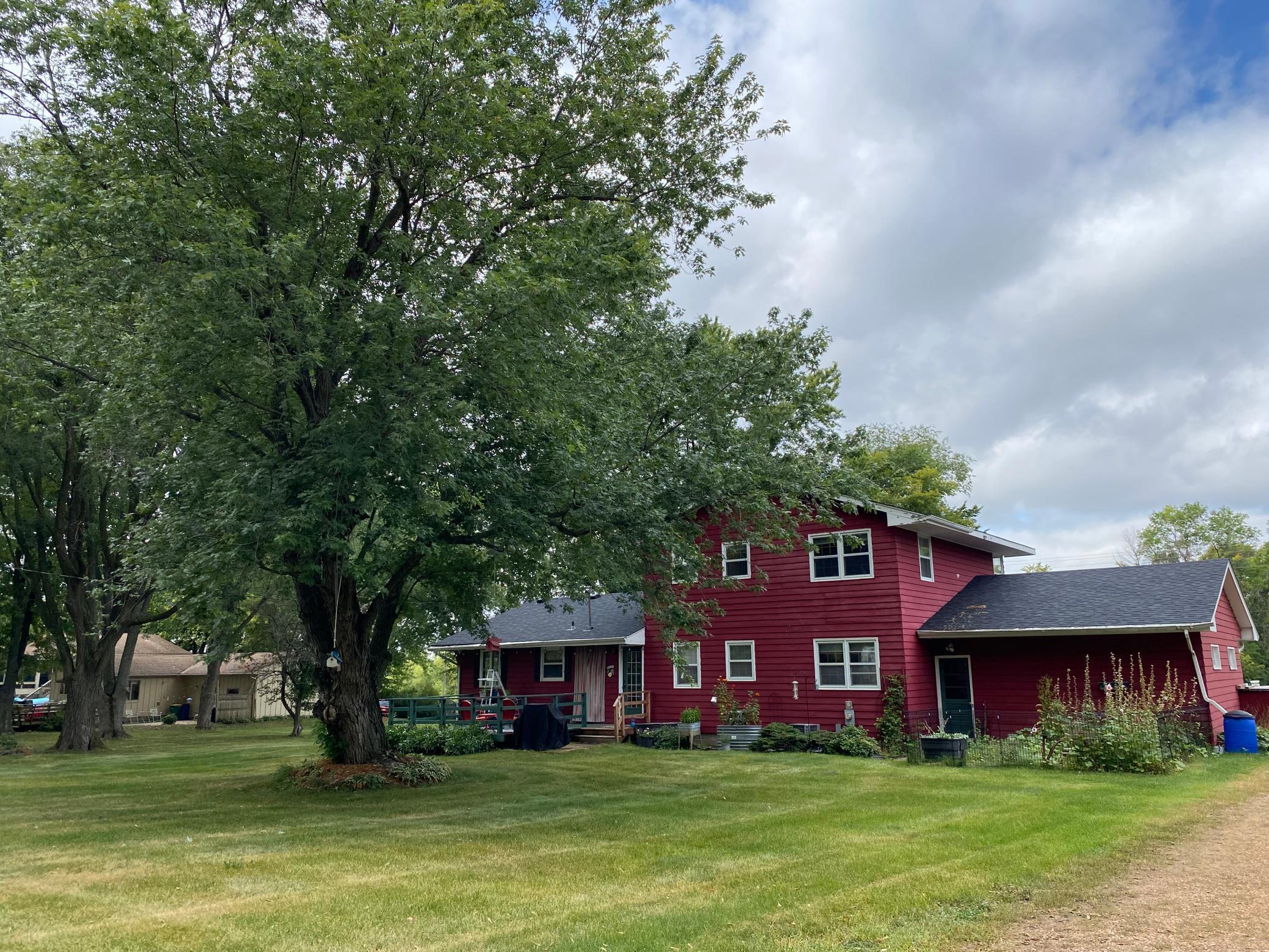 110 County Road 110 N