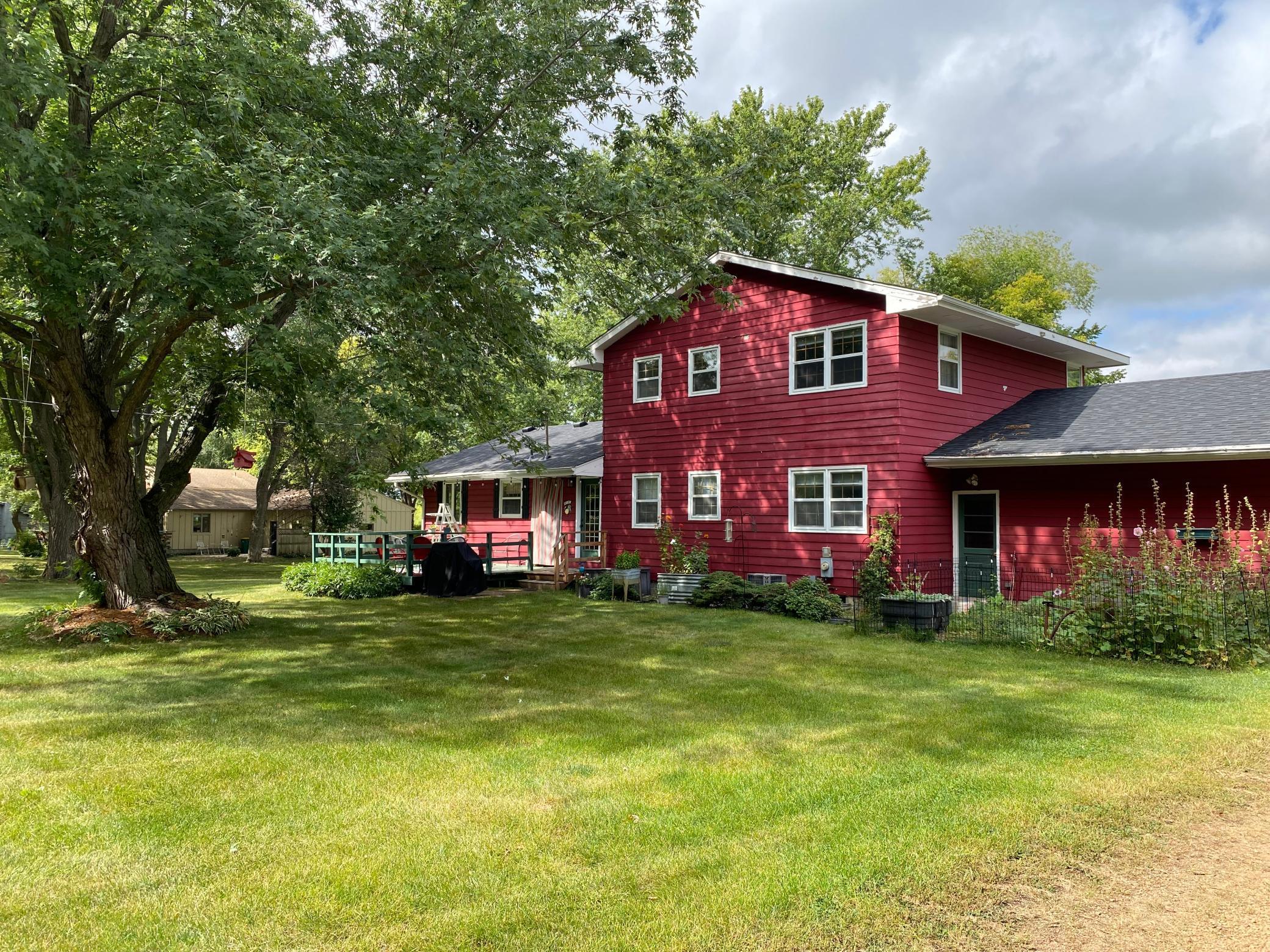 110 County Road 110 N