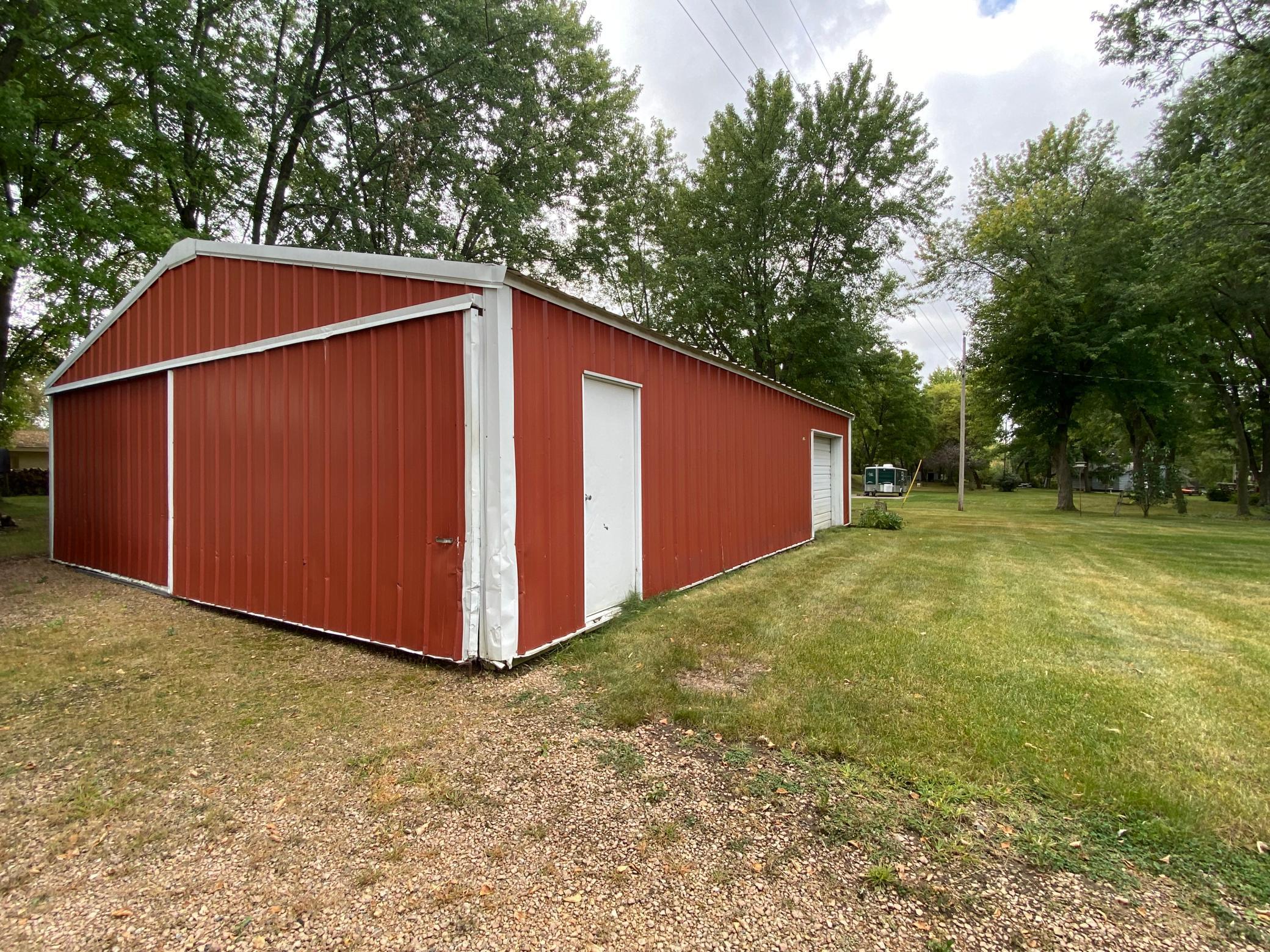 110 County Road 110 N