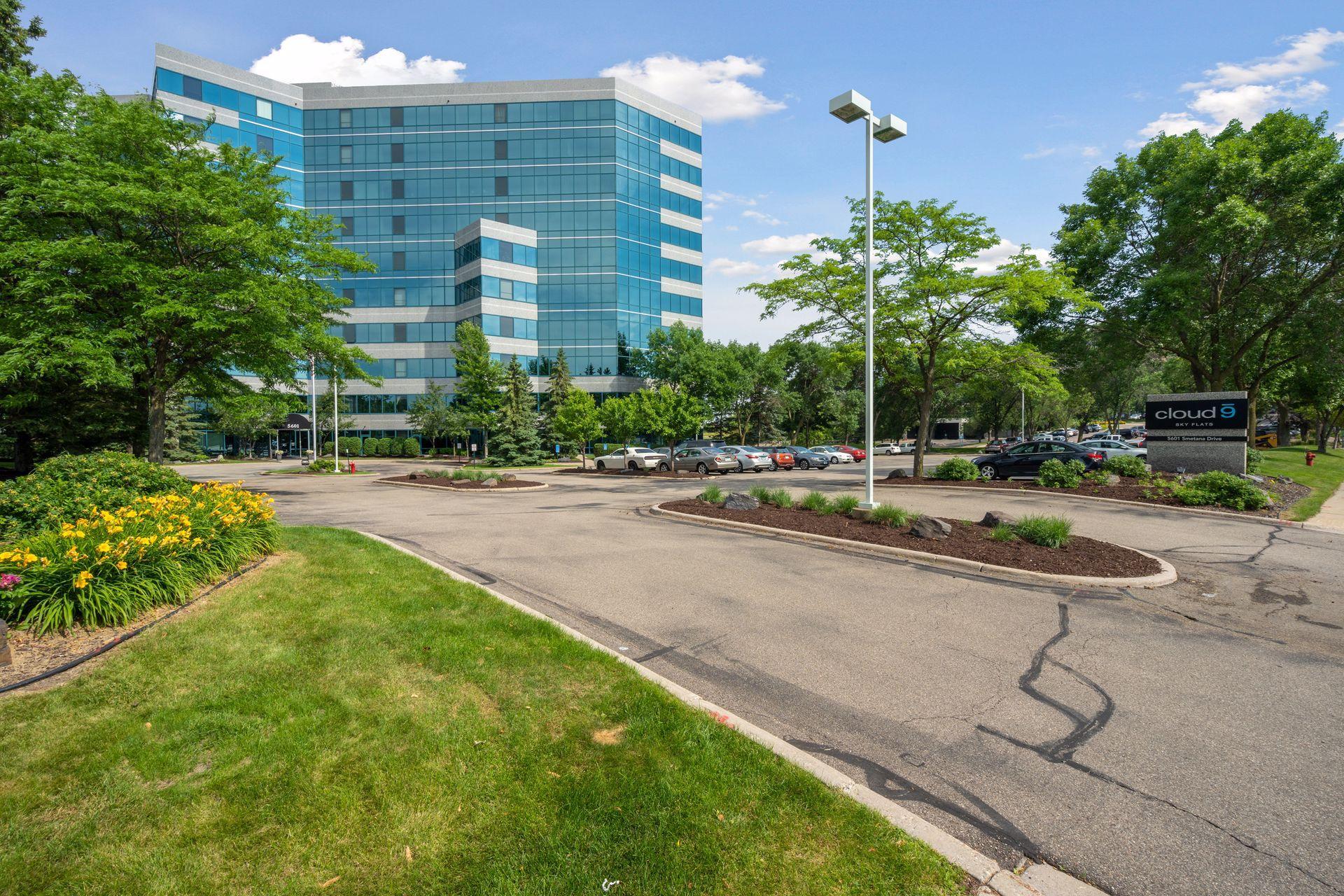 5601 Smetana Drive Unit: 1017