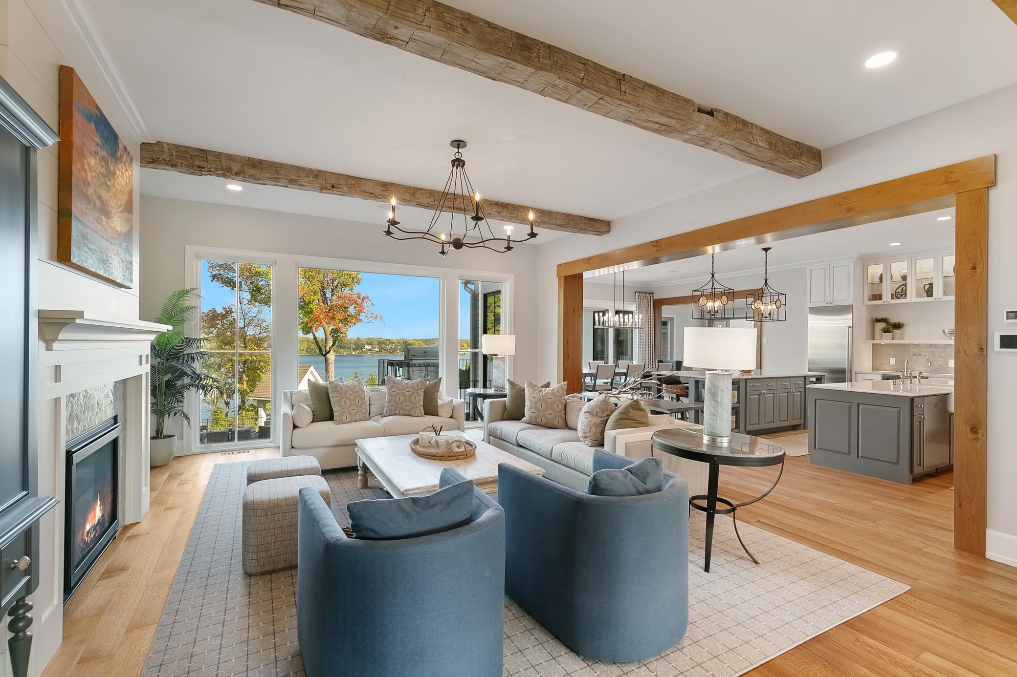 6445 Hawks Pointe Lane