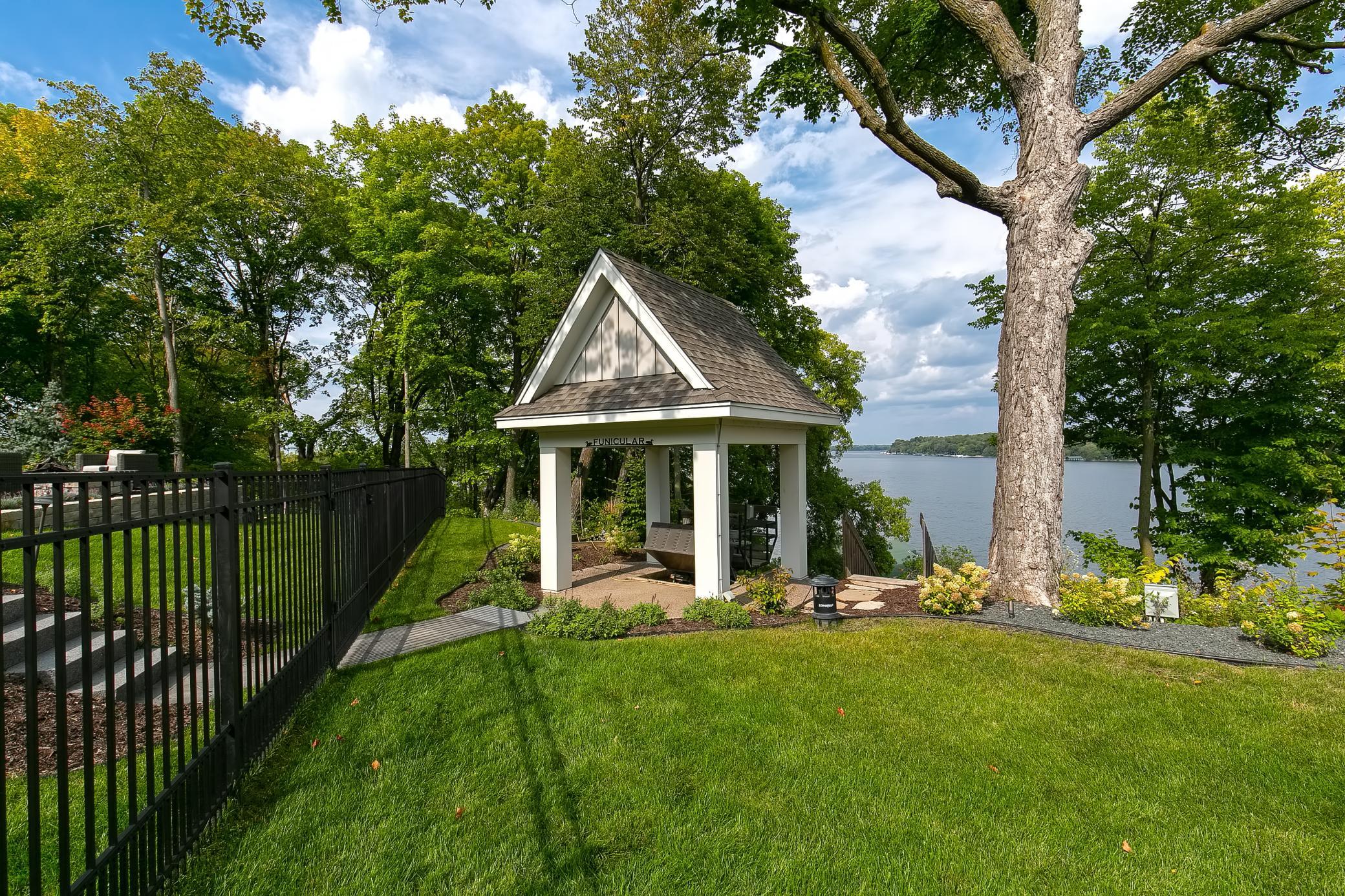 6445 Hawks Pointe Lane