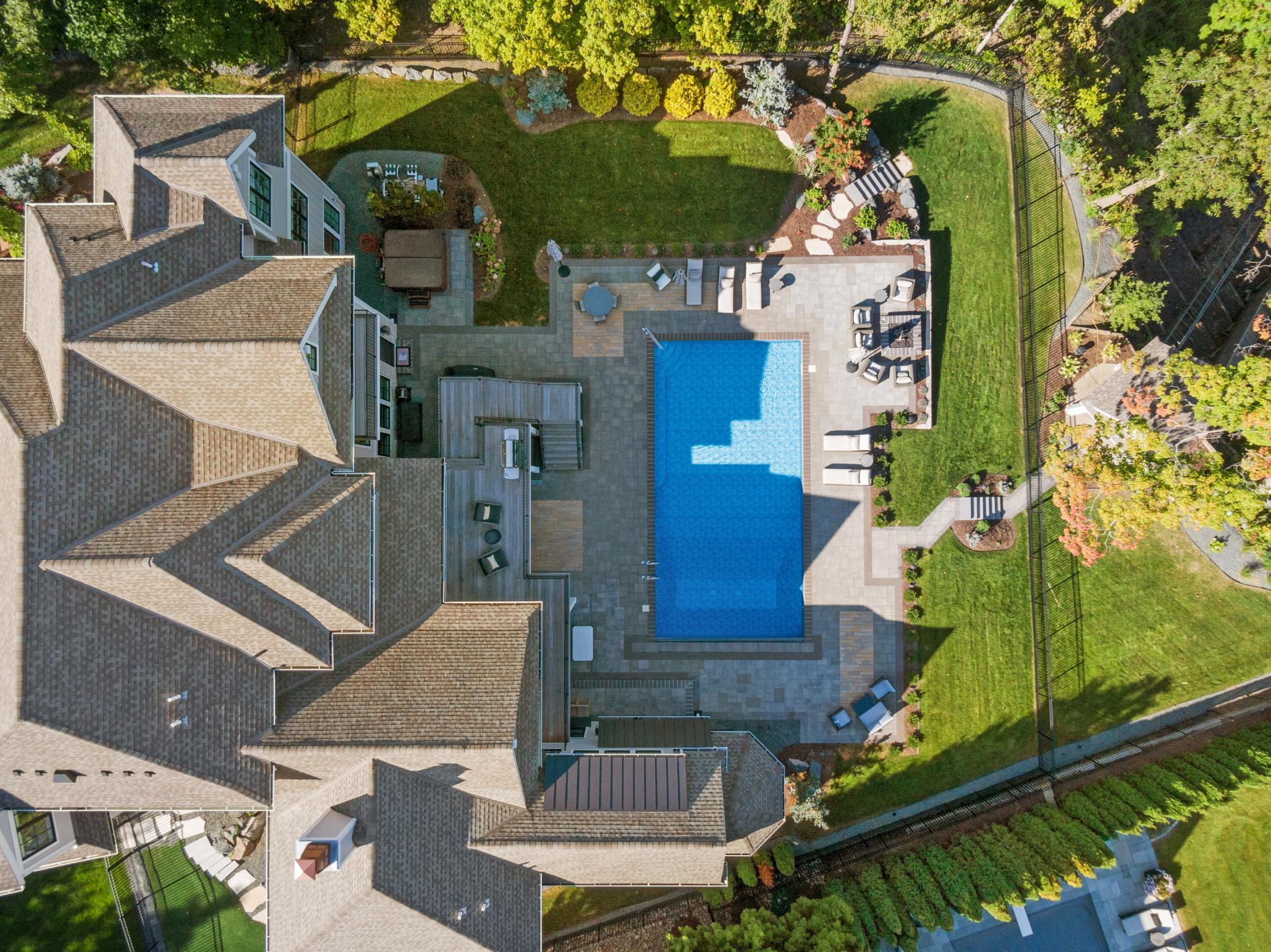 6445 Hawks Pointe Lane