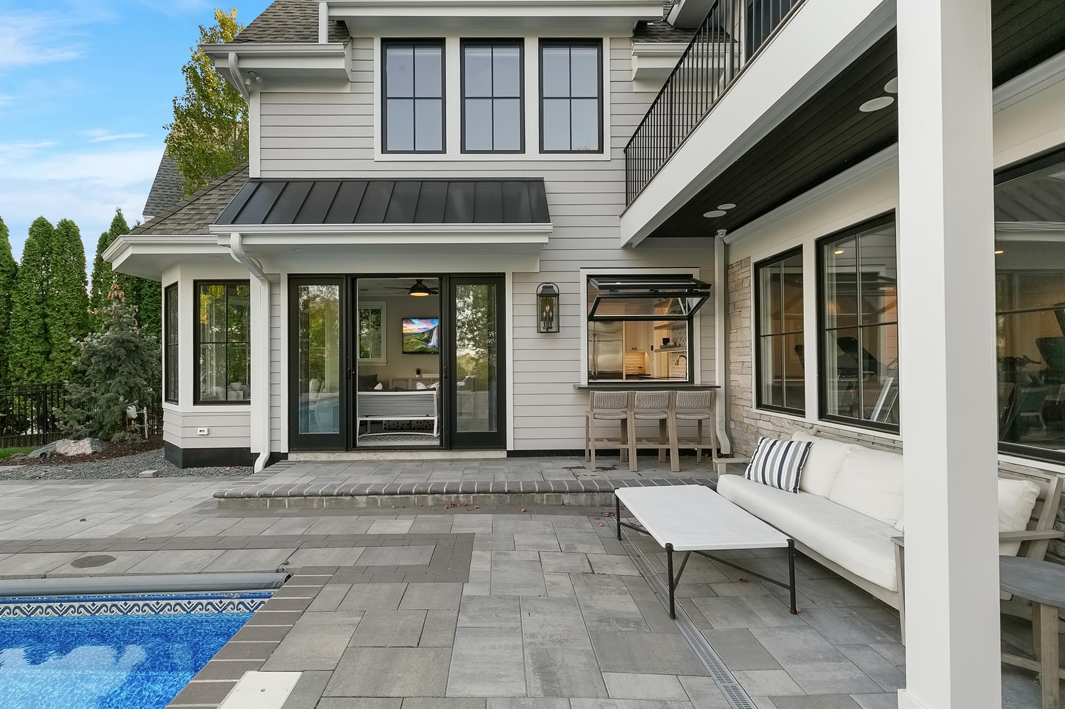 6445 Hawks Pointe Lane