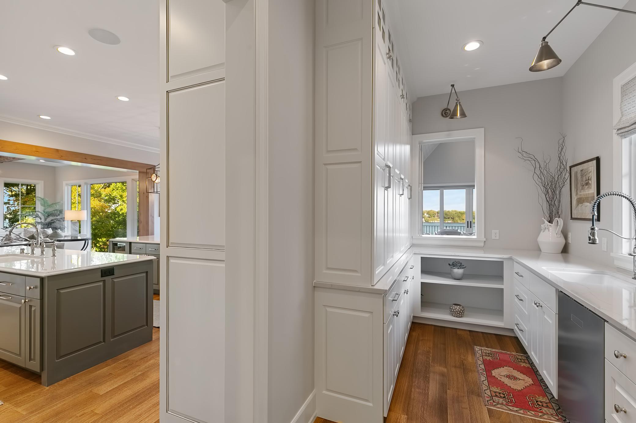 6445 Hawks Pointe Lane