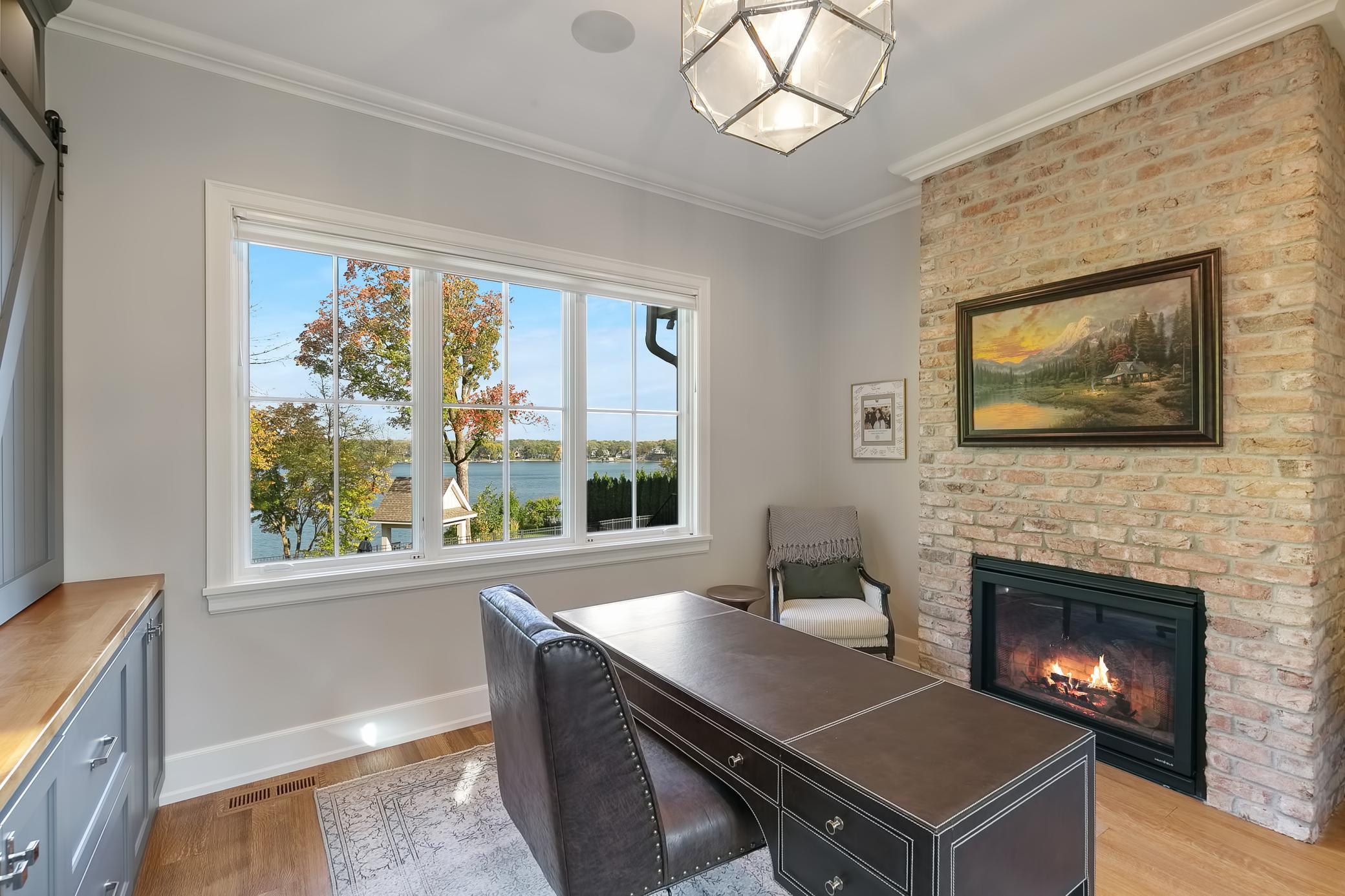 6445 Hawks Pointe Lane