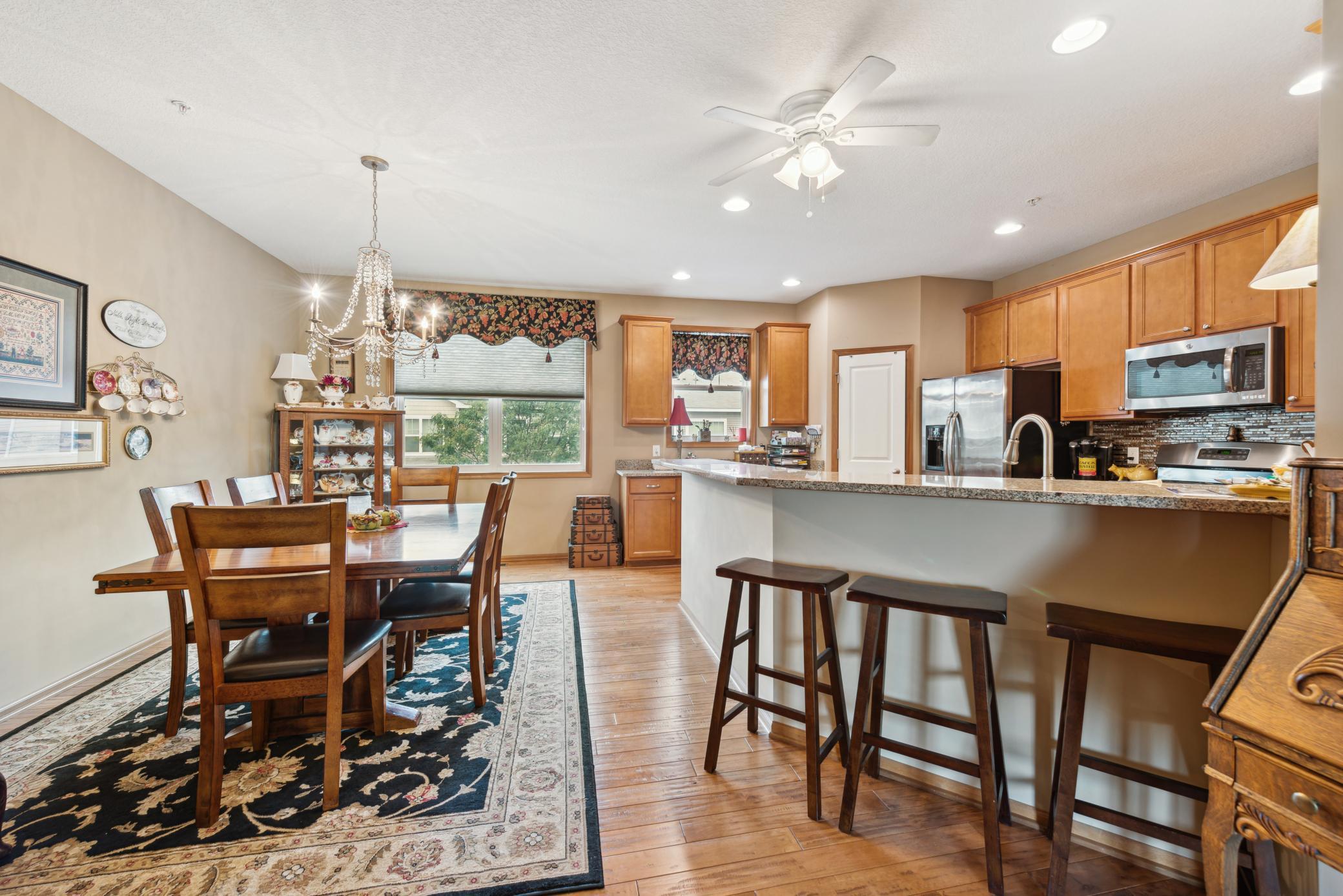1806 Colonial Lane Unit: 4