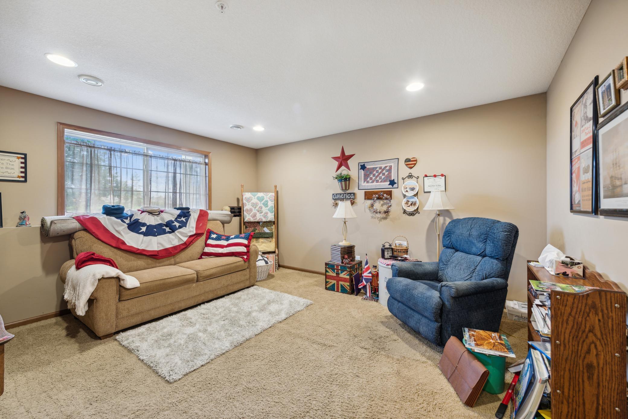 1806 Colonial Lane Unit: 4