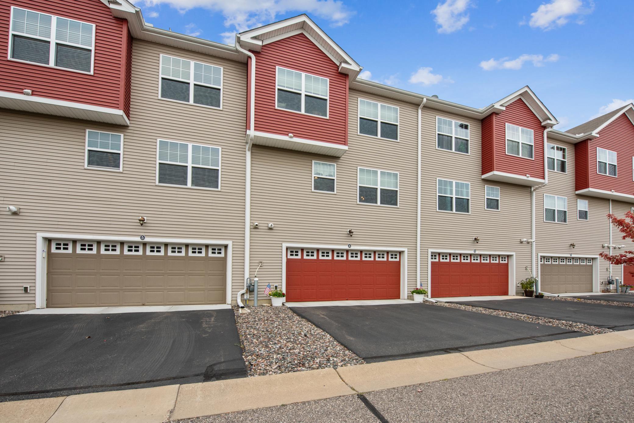 1806 Colonial Lane Unit: 4
