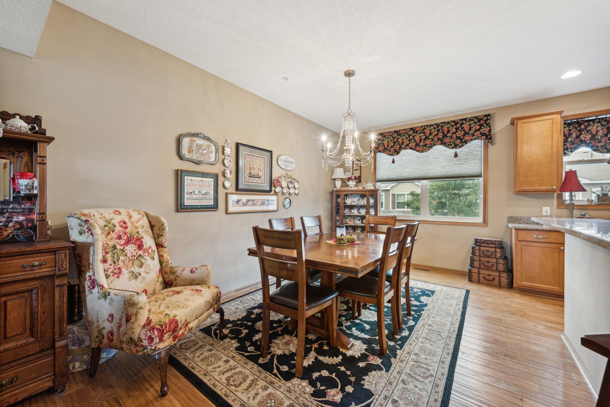 1806 Colonial Lane Unit: 4