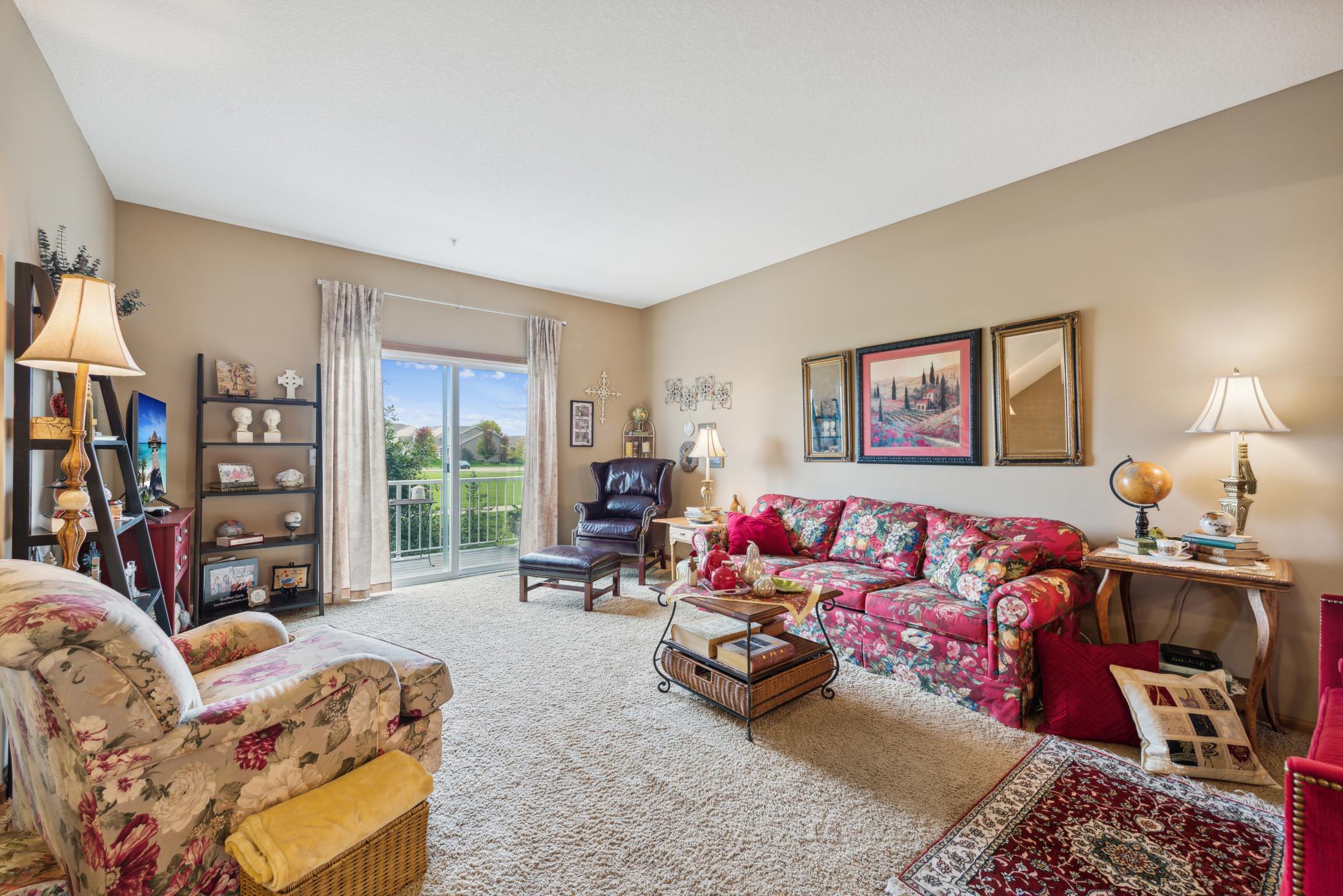1806 Colonial Lane Unit: 4