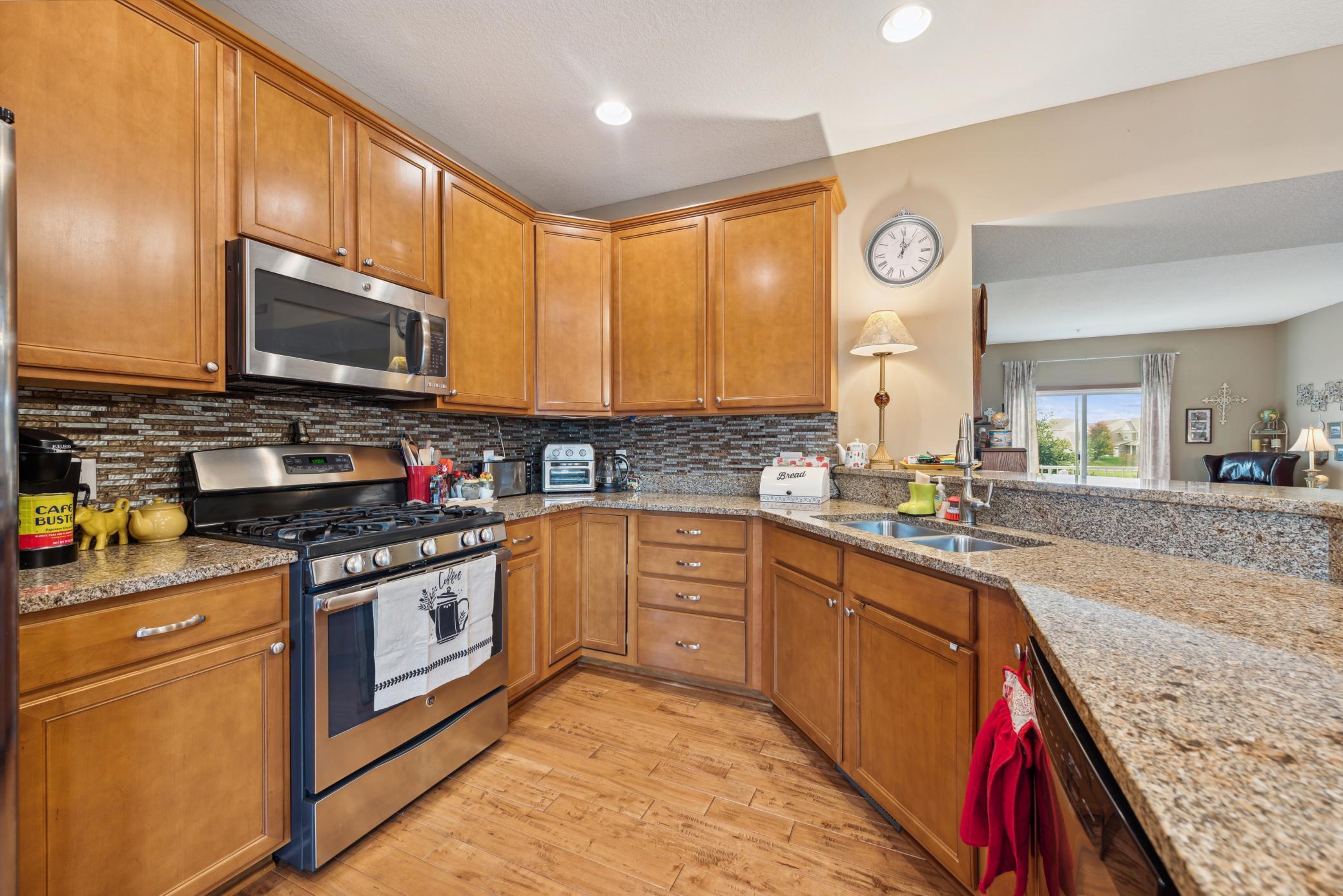 1806 Colonial Lane Unit: 4