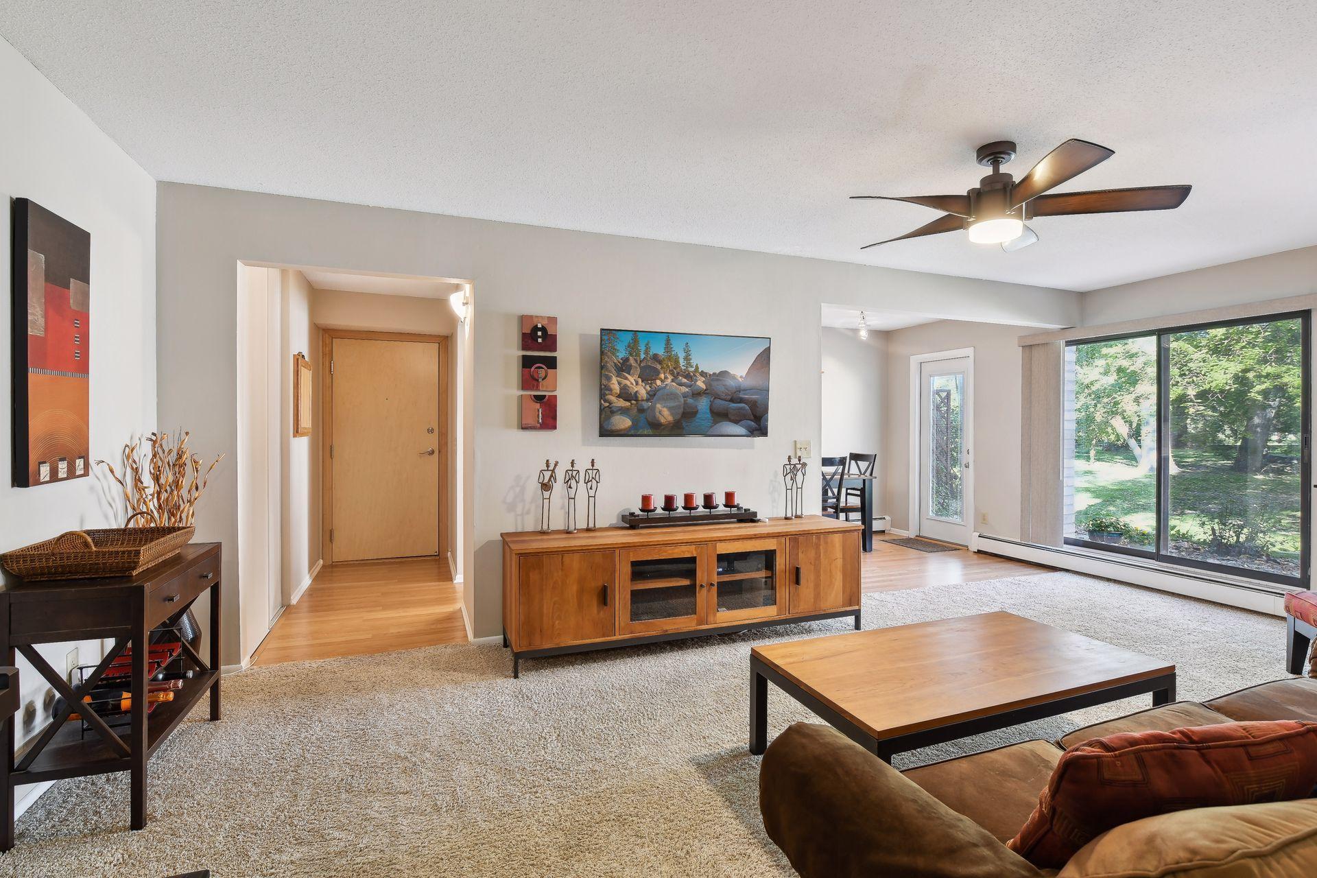 4636 Cedar Lake Road S Unit: 2