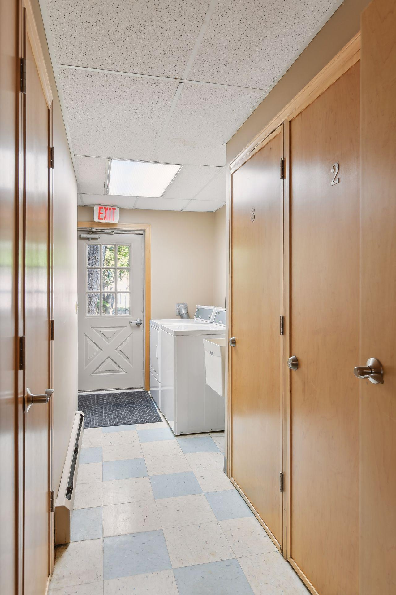 4636 Cedar Lake Road S Unit: 2