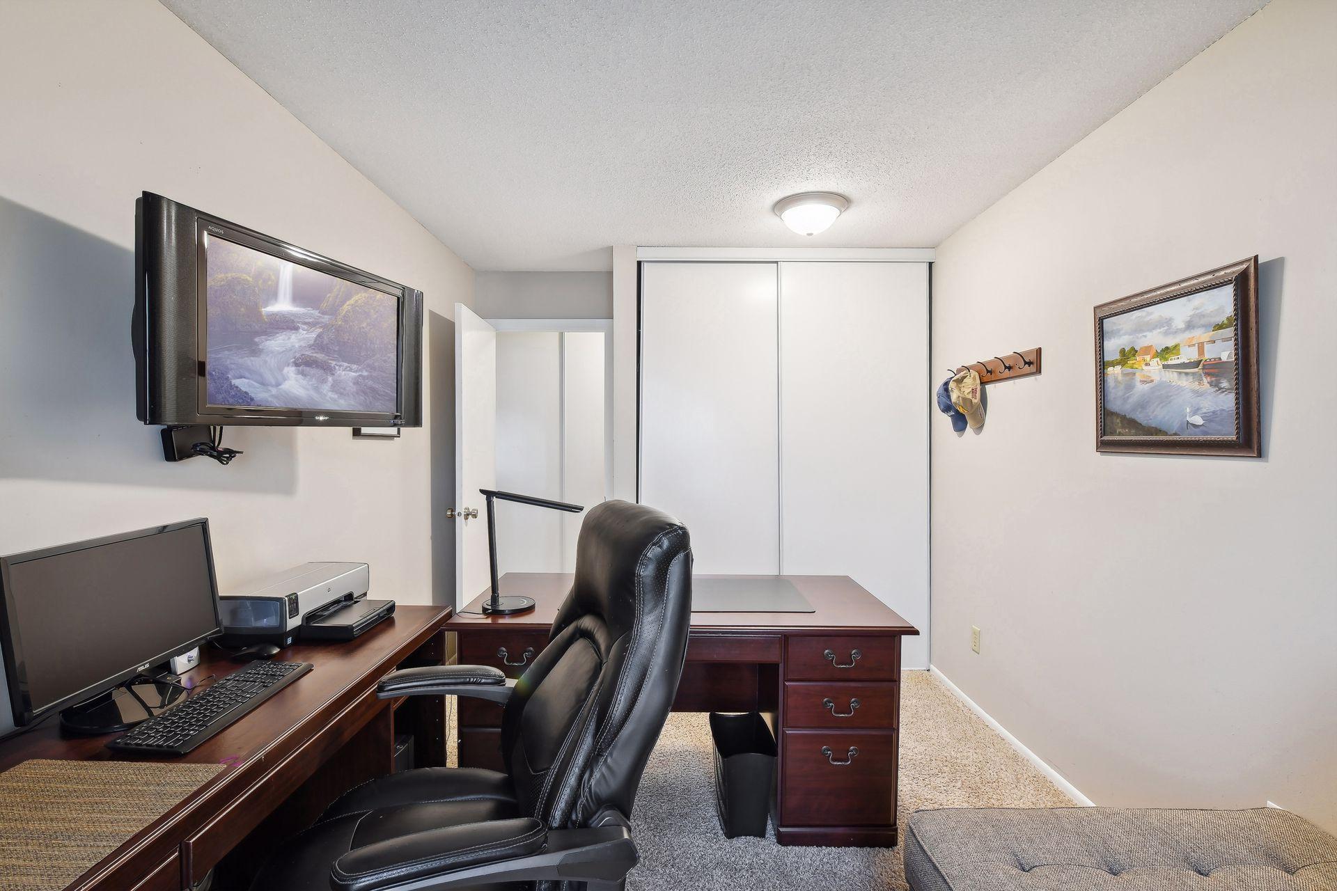 4636 Cedar Lake Road S Unit: 2