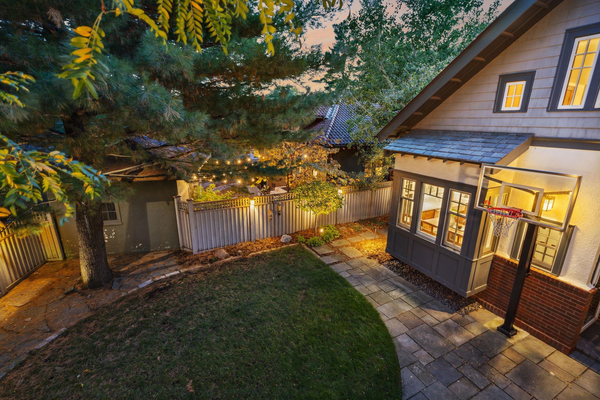 441 Oliver Avenue S