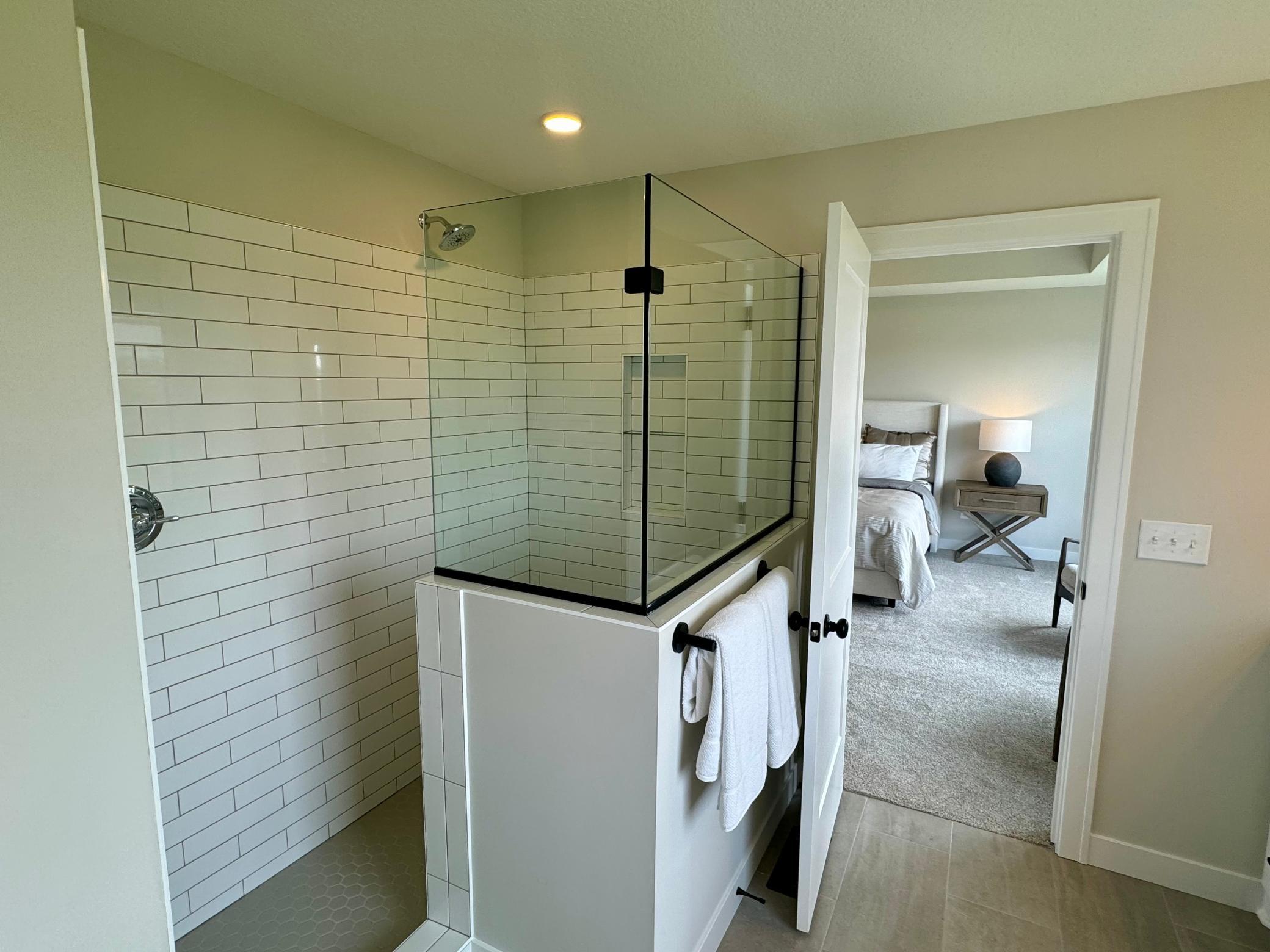 14519 Kingsview Lane N