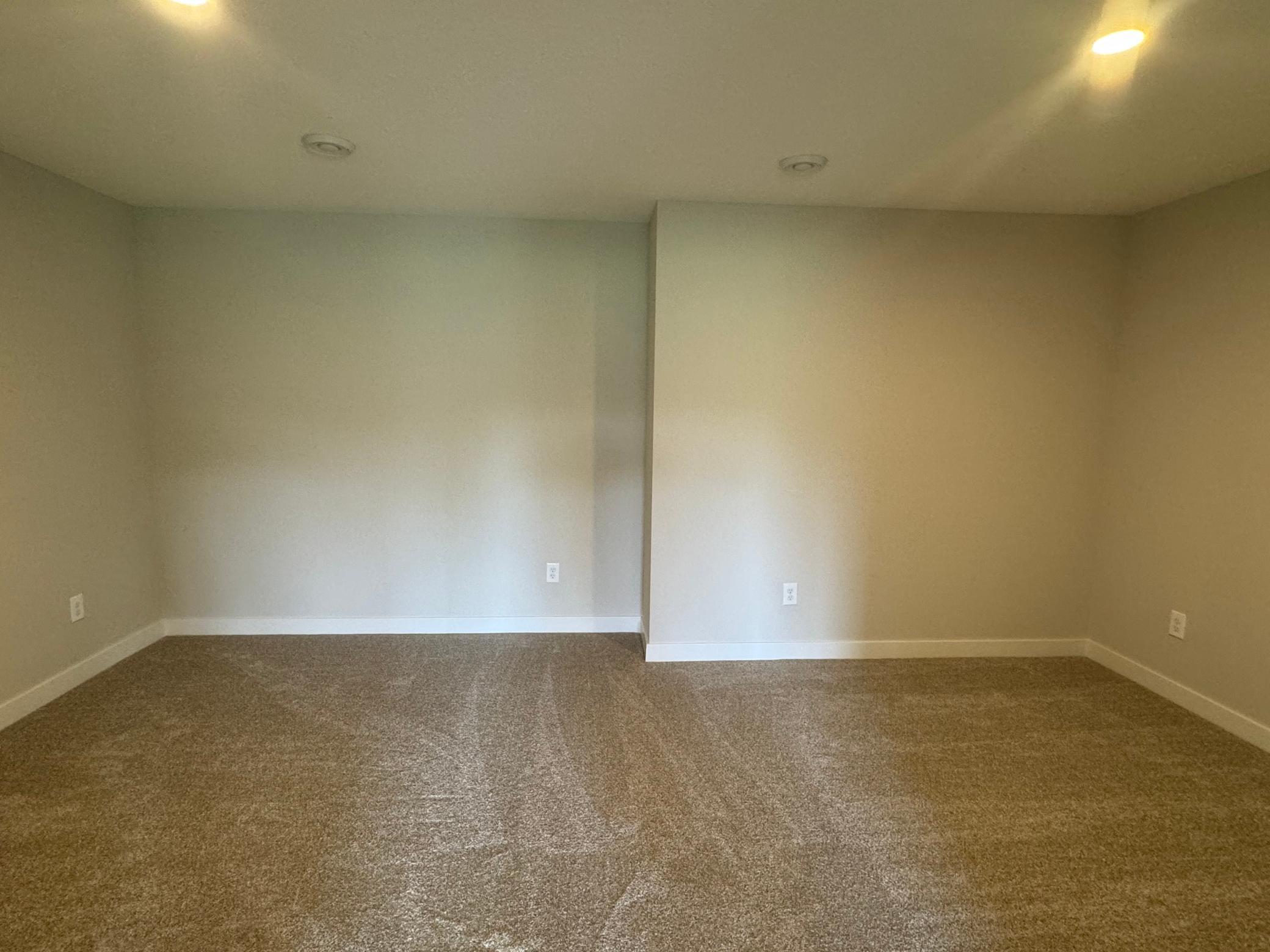 14519 Kingsview Lane N