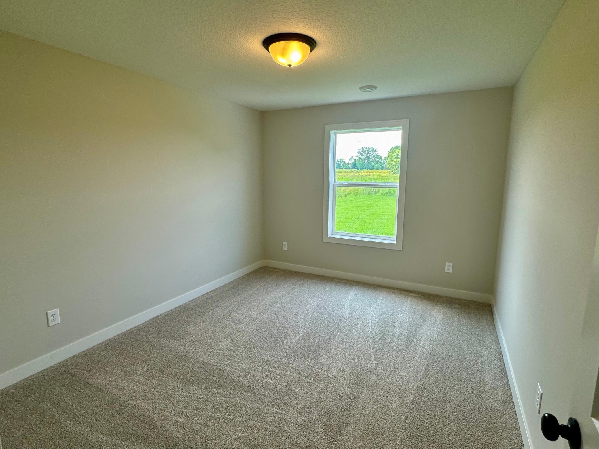 14519 Kingsview Lane N