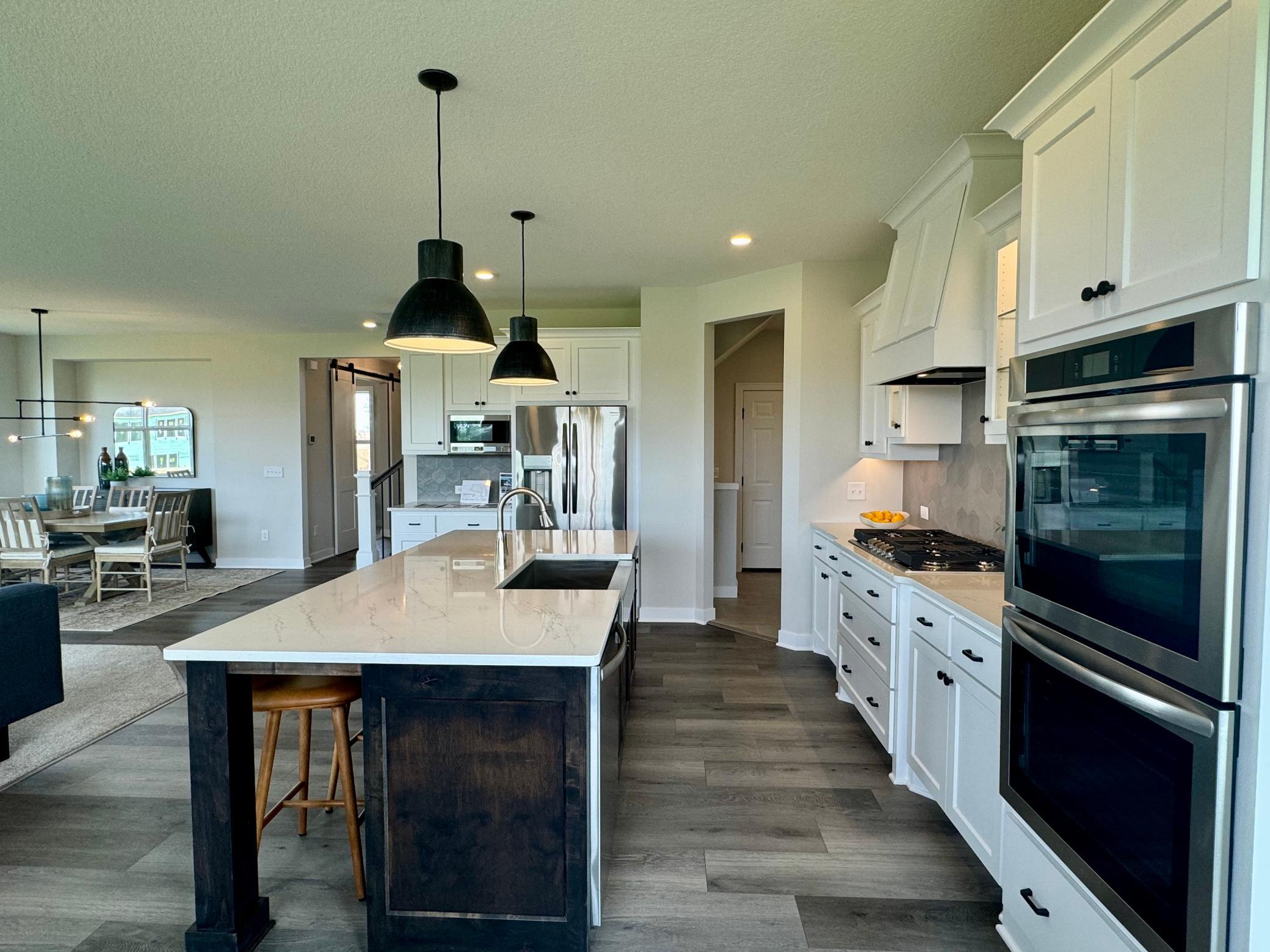 14519 Kingsview Lane N