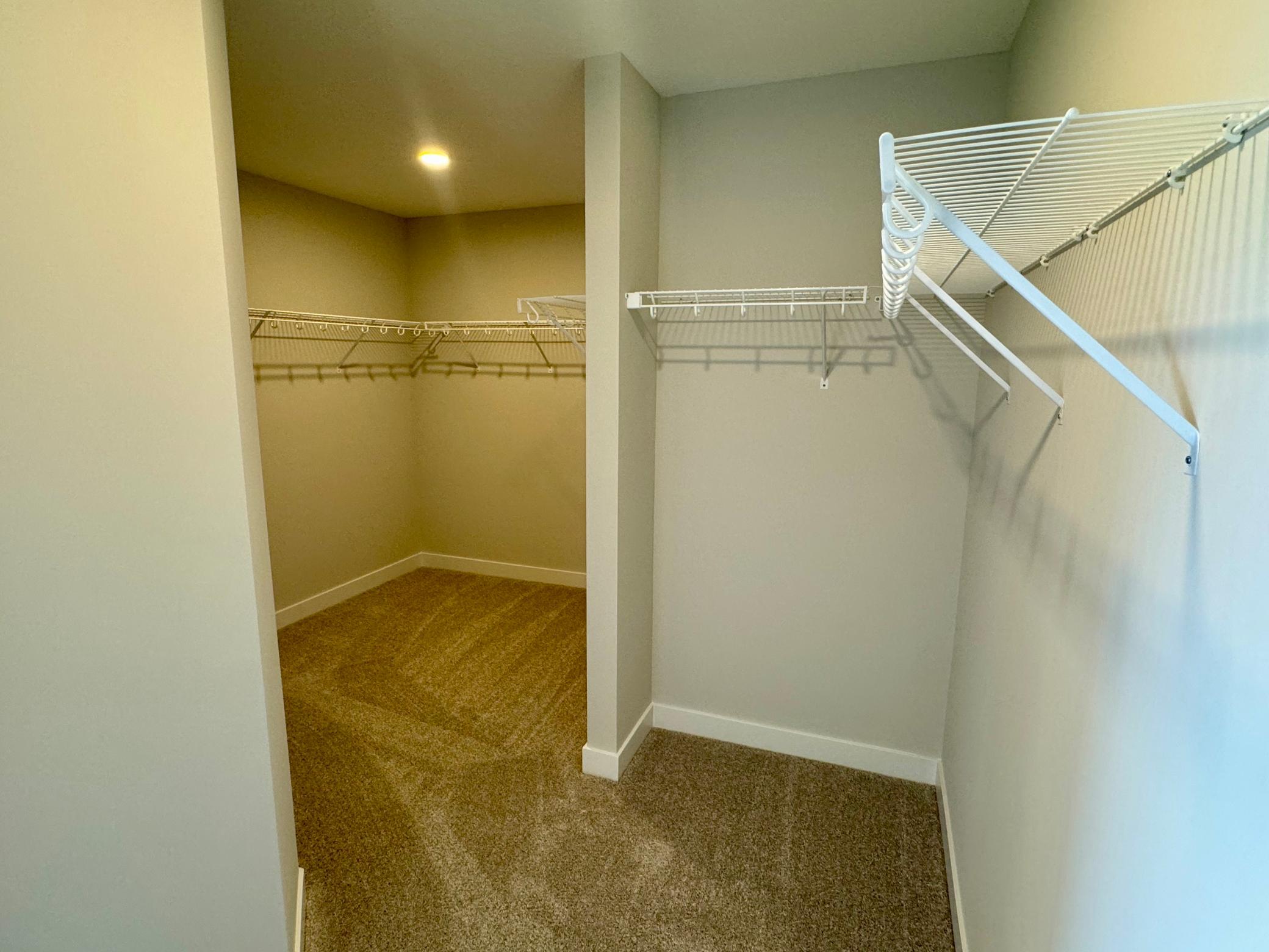 14519 Kingsview Lane N