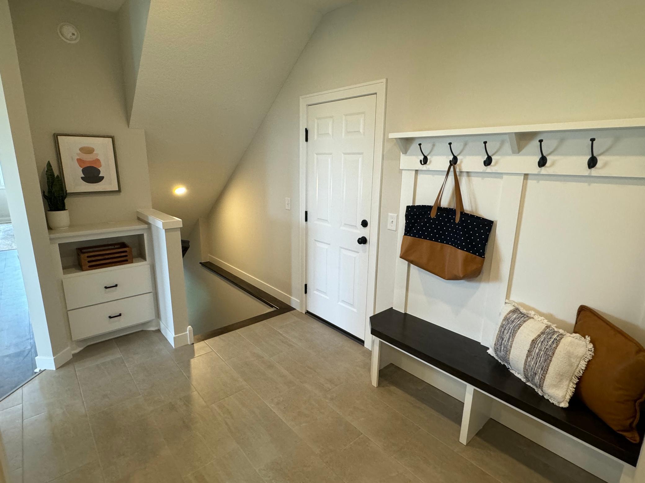 14519 Kingsview Lane N