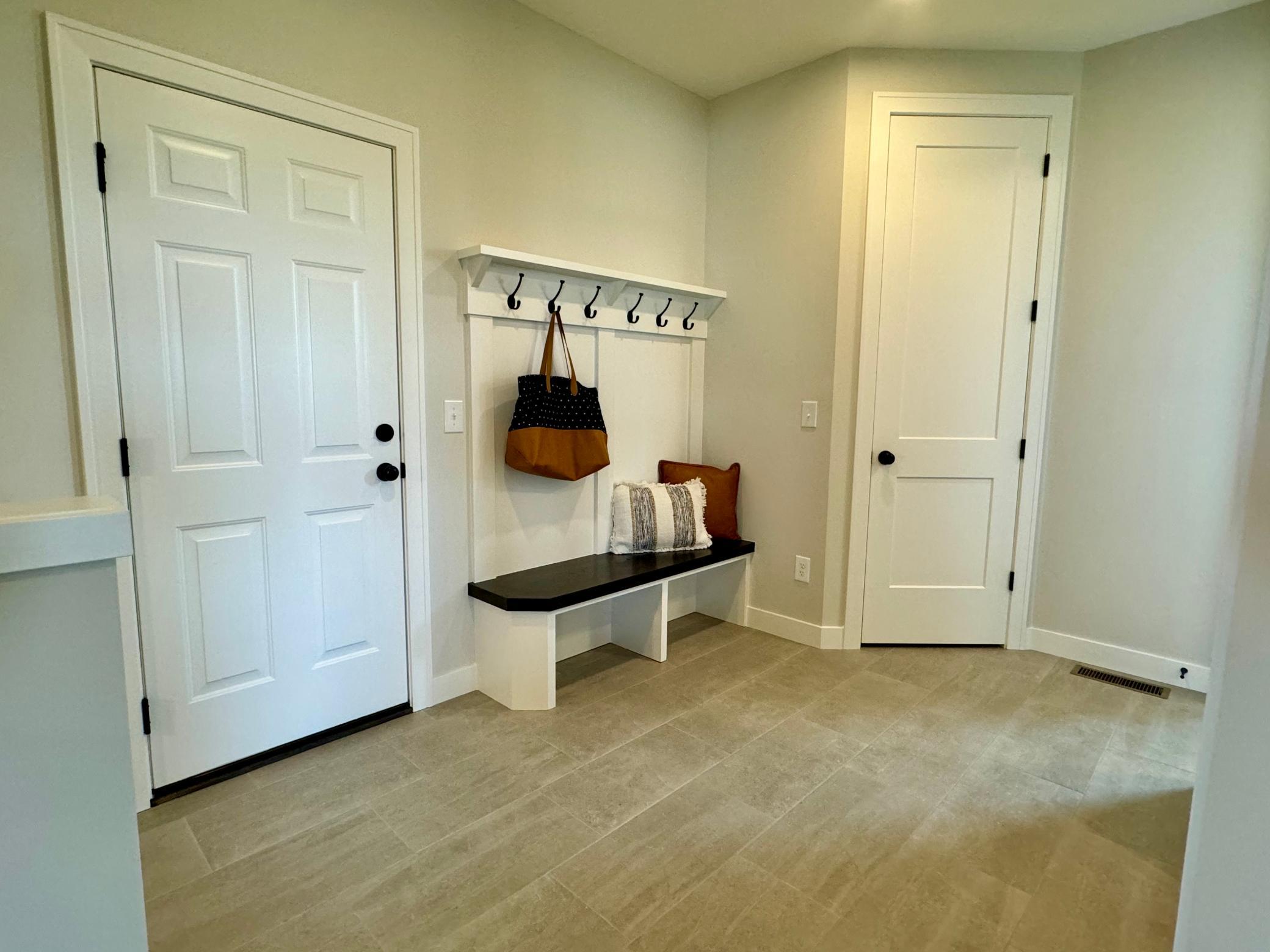 14519 Kingsview Lane N