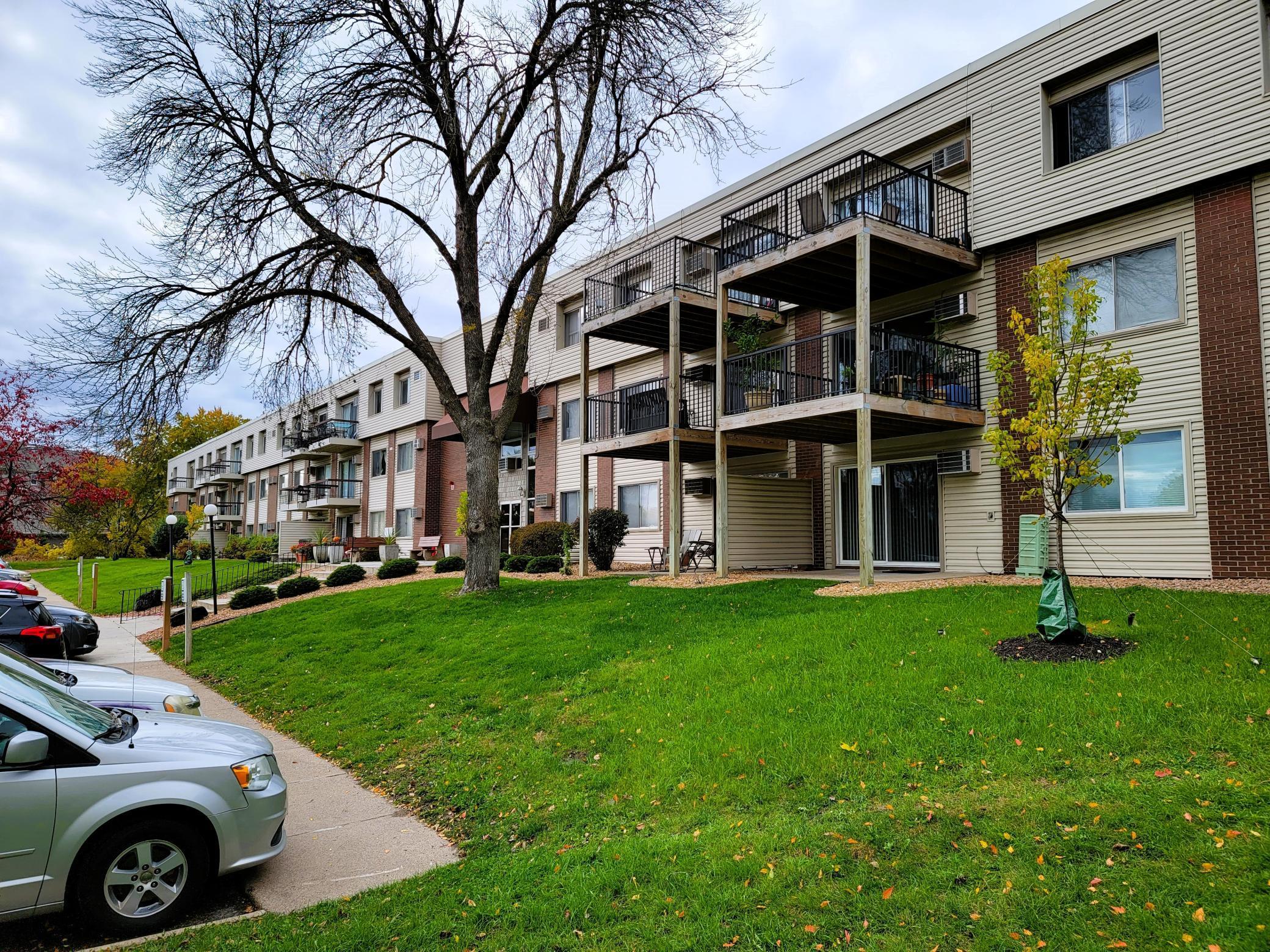 2801 Flag Avenue N Unit: 119
