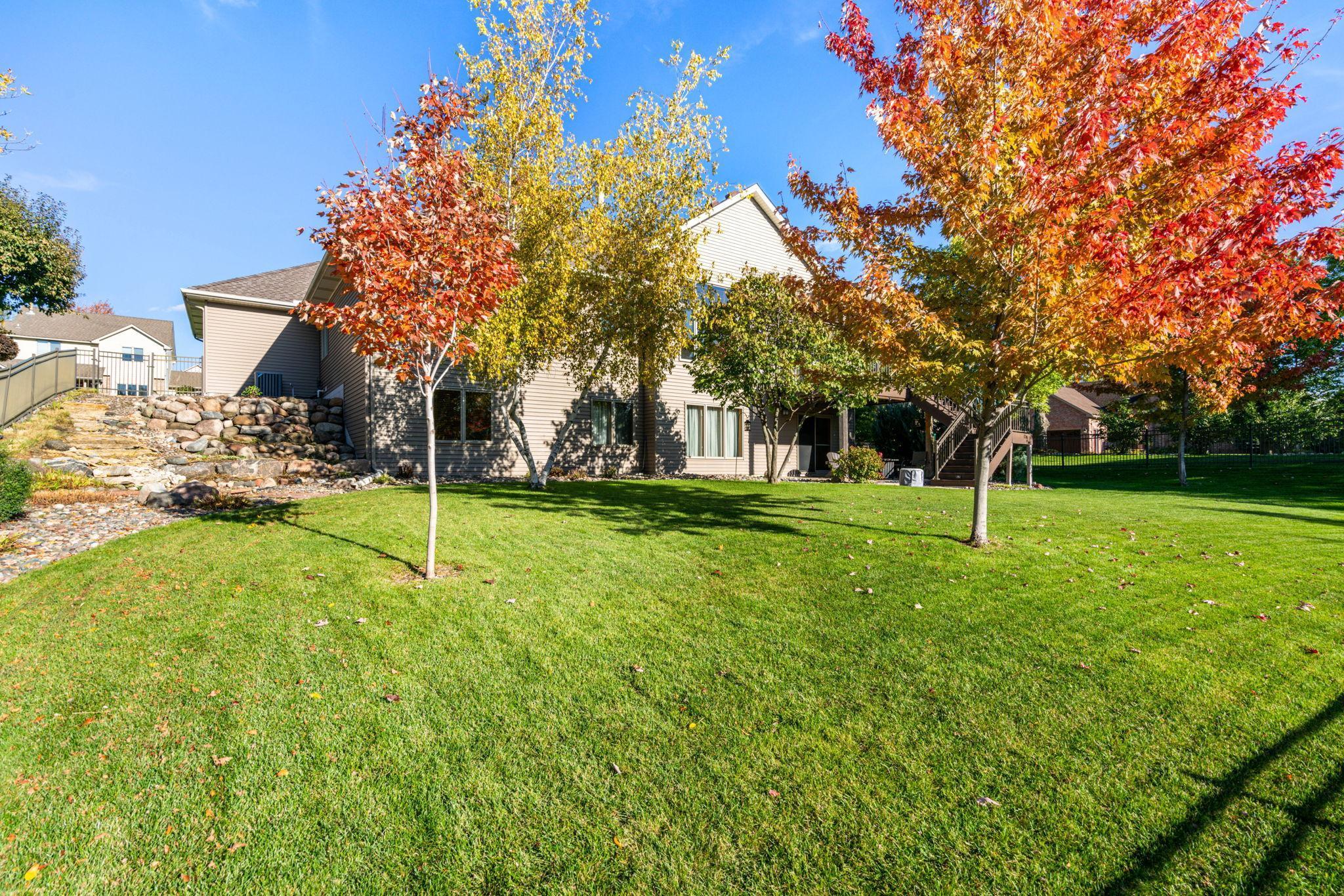 4205 Pineview Lane N