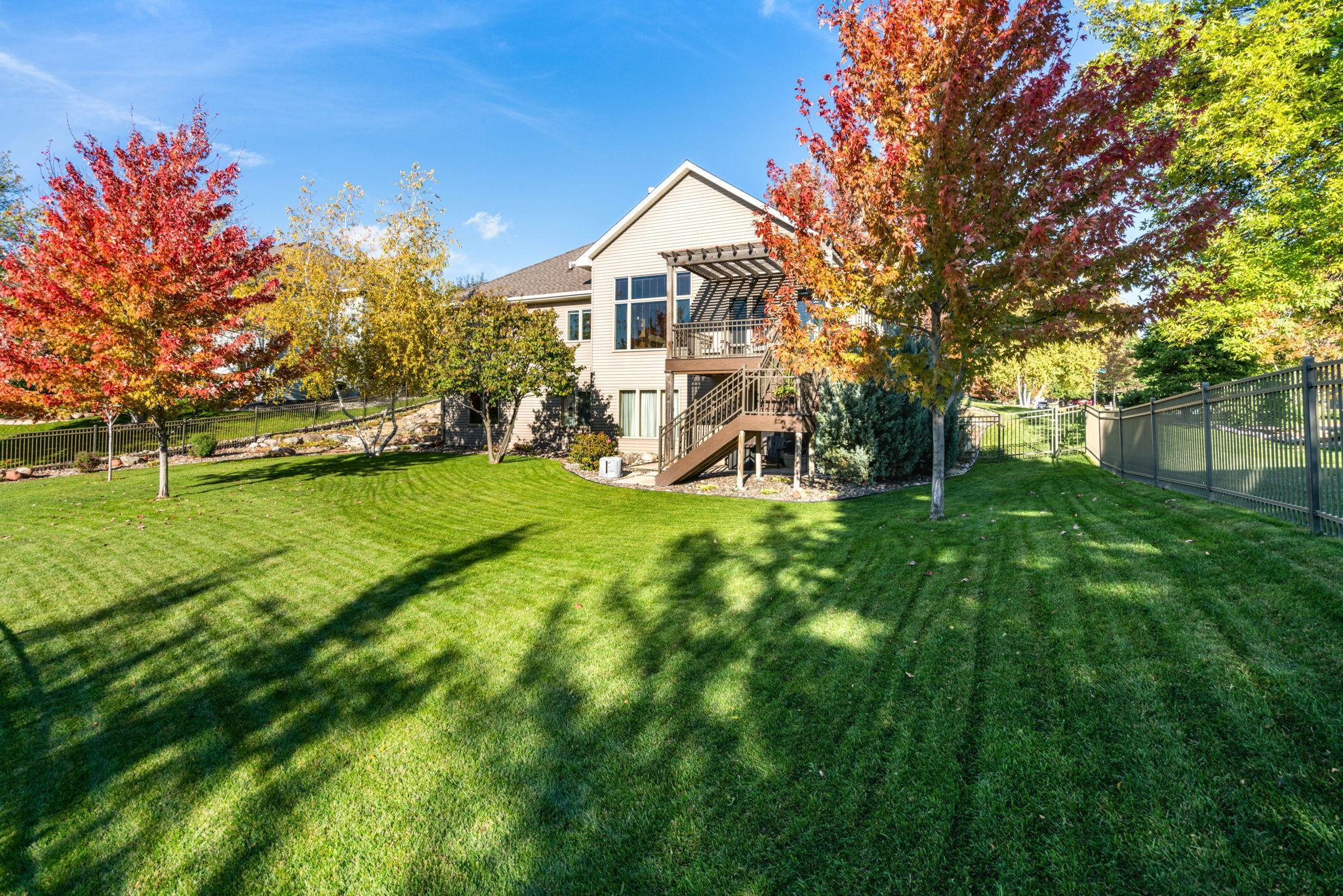 4205 Pineview Lane N