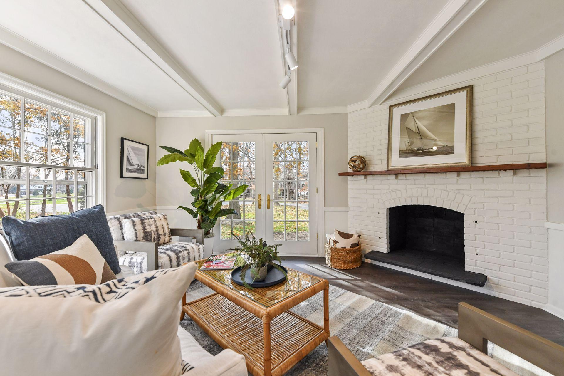 2701 Pence Lane