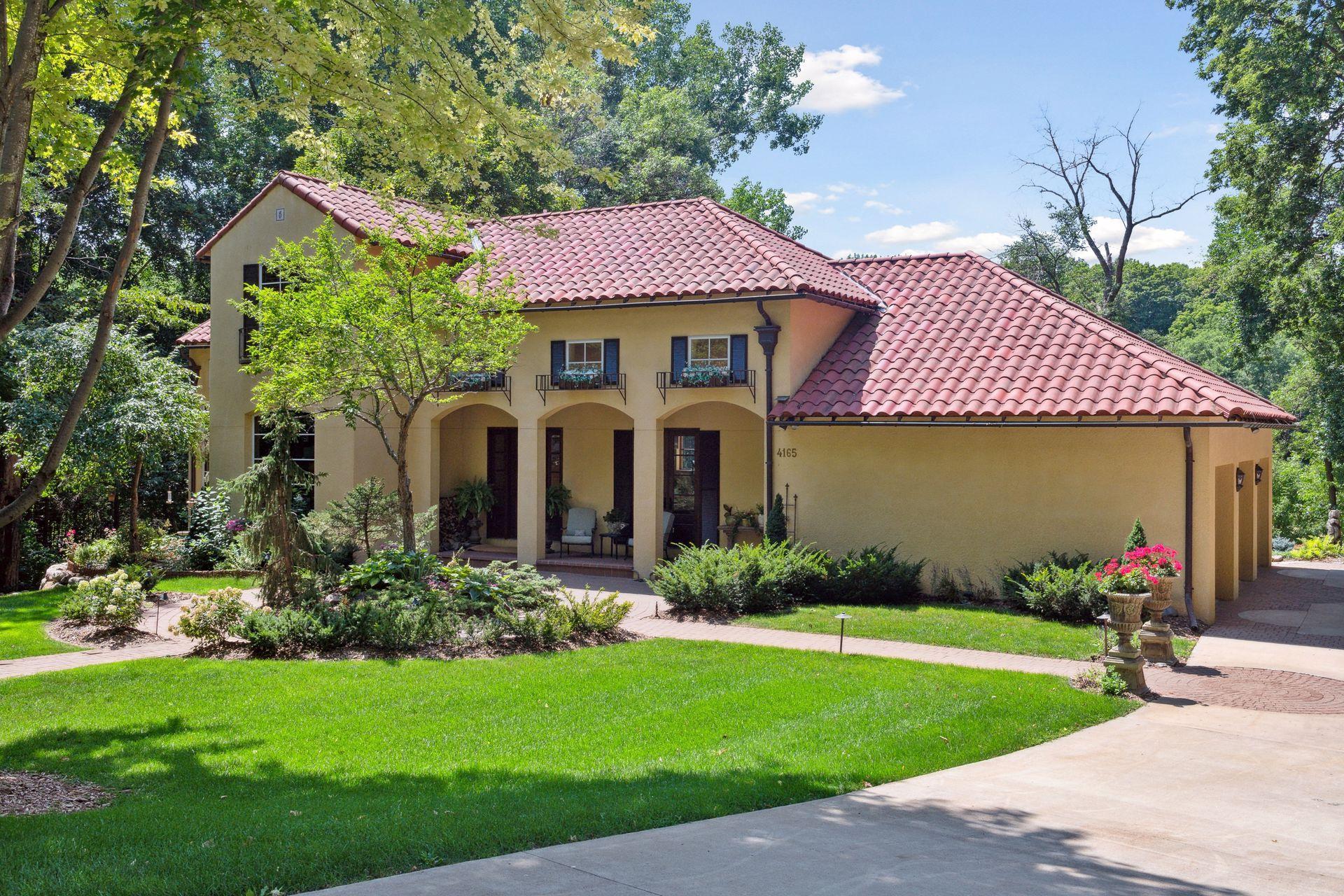 4165 Trillium Lane E