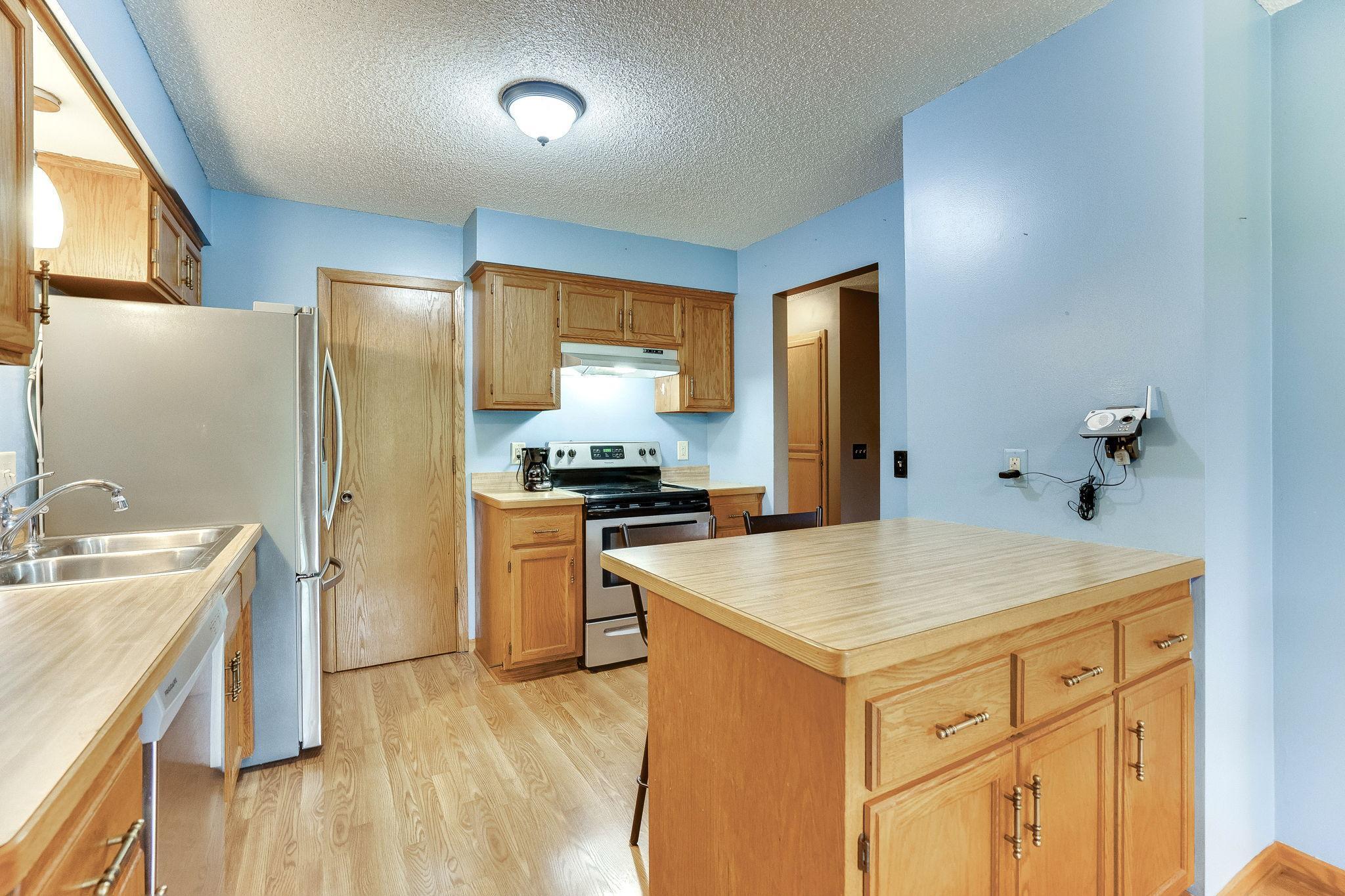 4360 Buckingham Court Unit: 1504