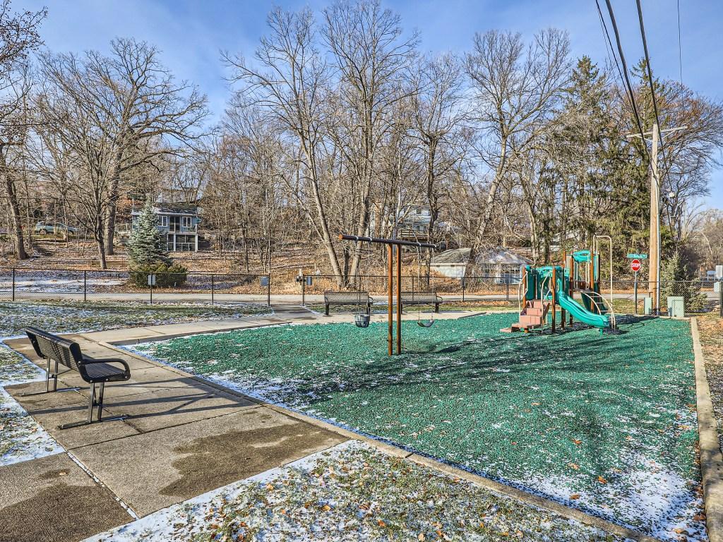 5117 Tuxedo Boulevard