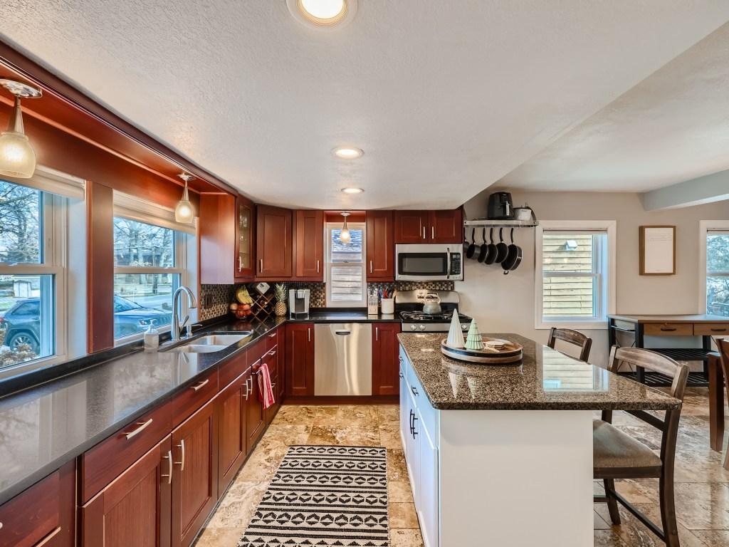 5117 Tuxedo Boulevard