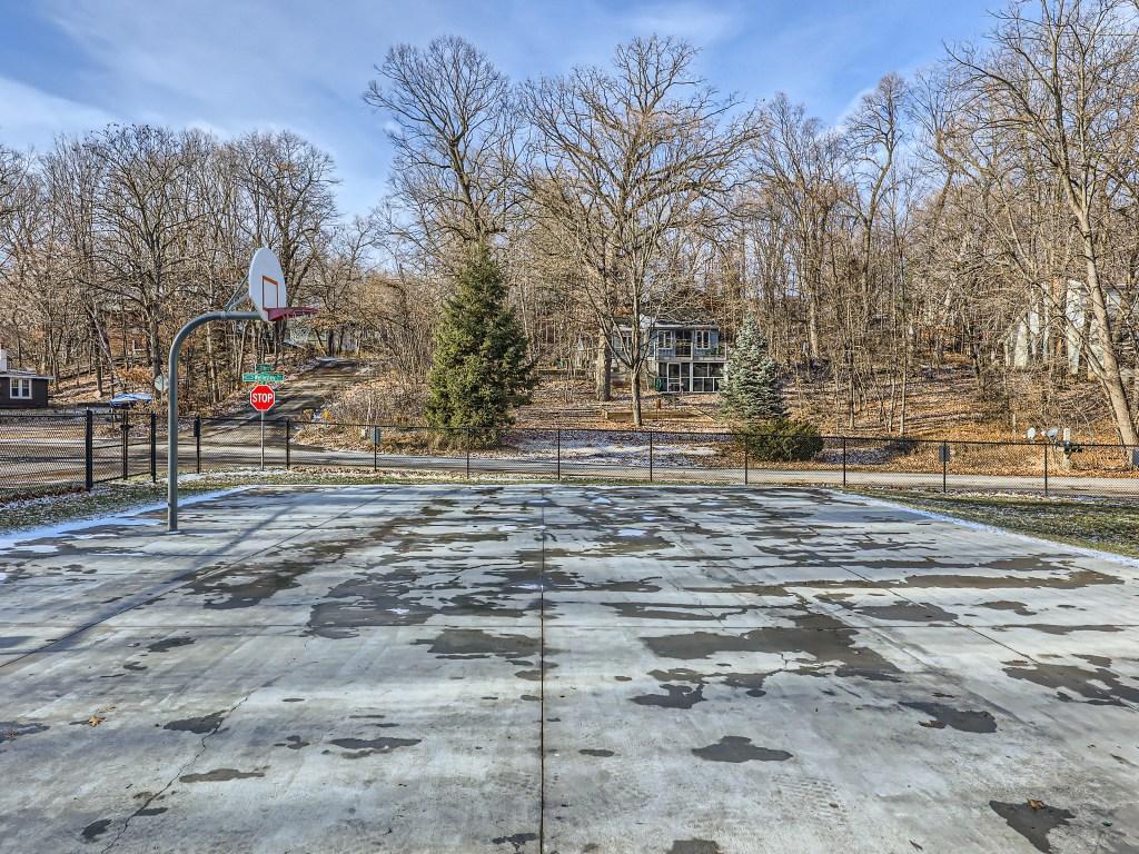 5117 Tuxedo Boulevard