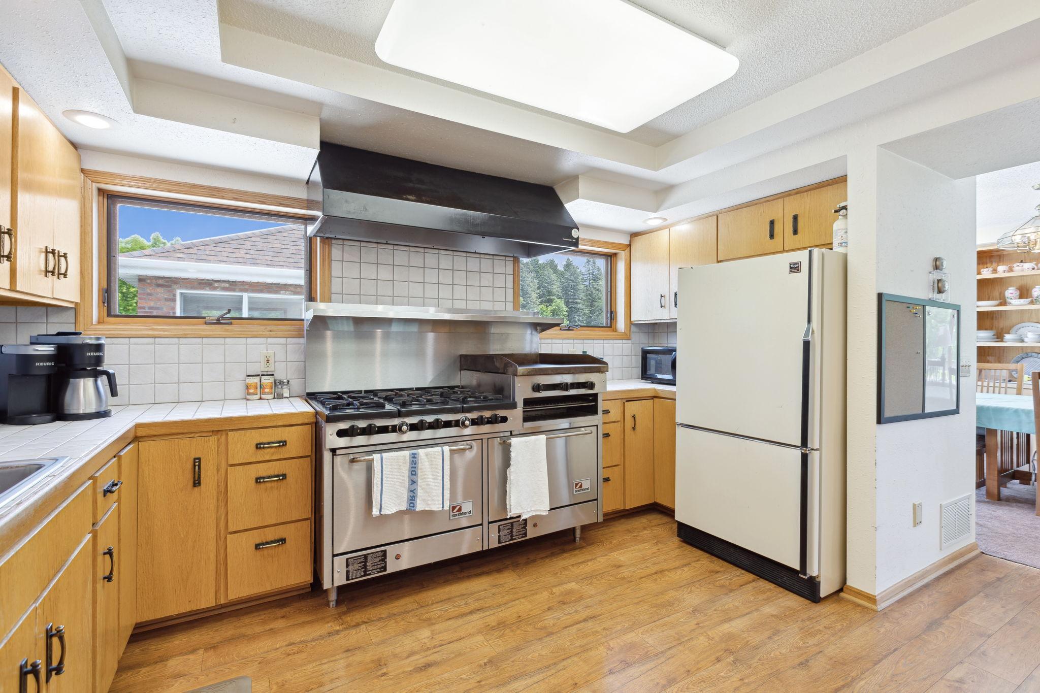 1562 Bolton Drive NW