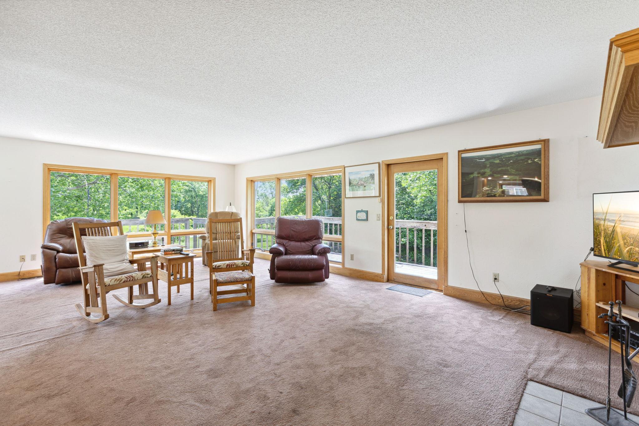 1562 Bolton Drive NW