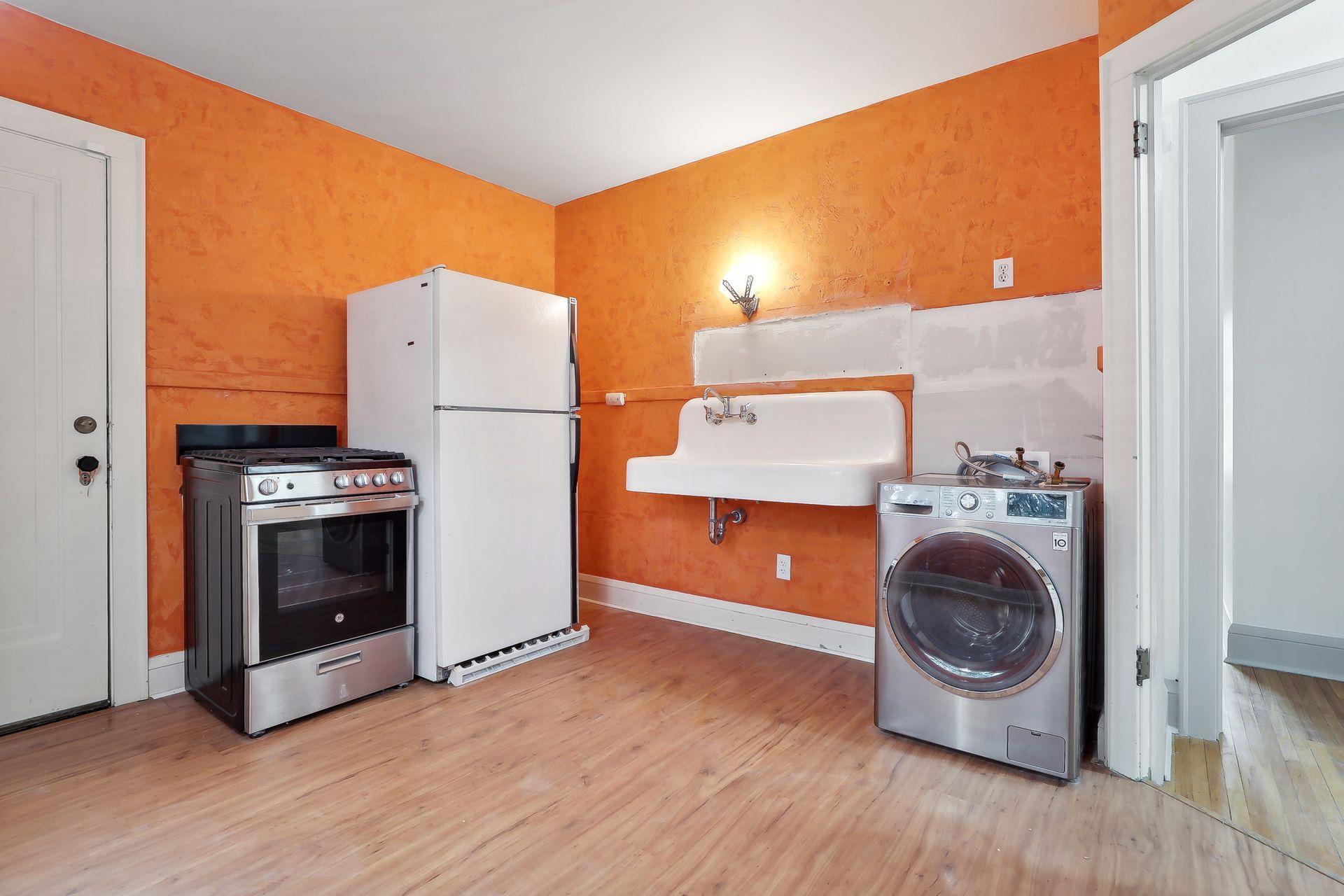 3110 W 44th Street Unit: 5