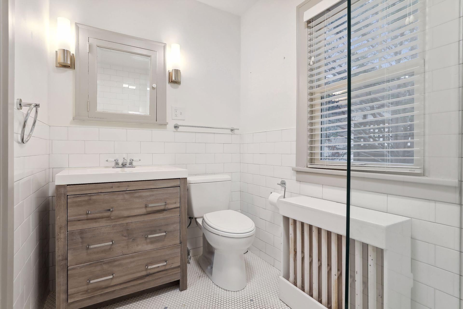 3110 W 44th Street Unit: 5