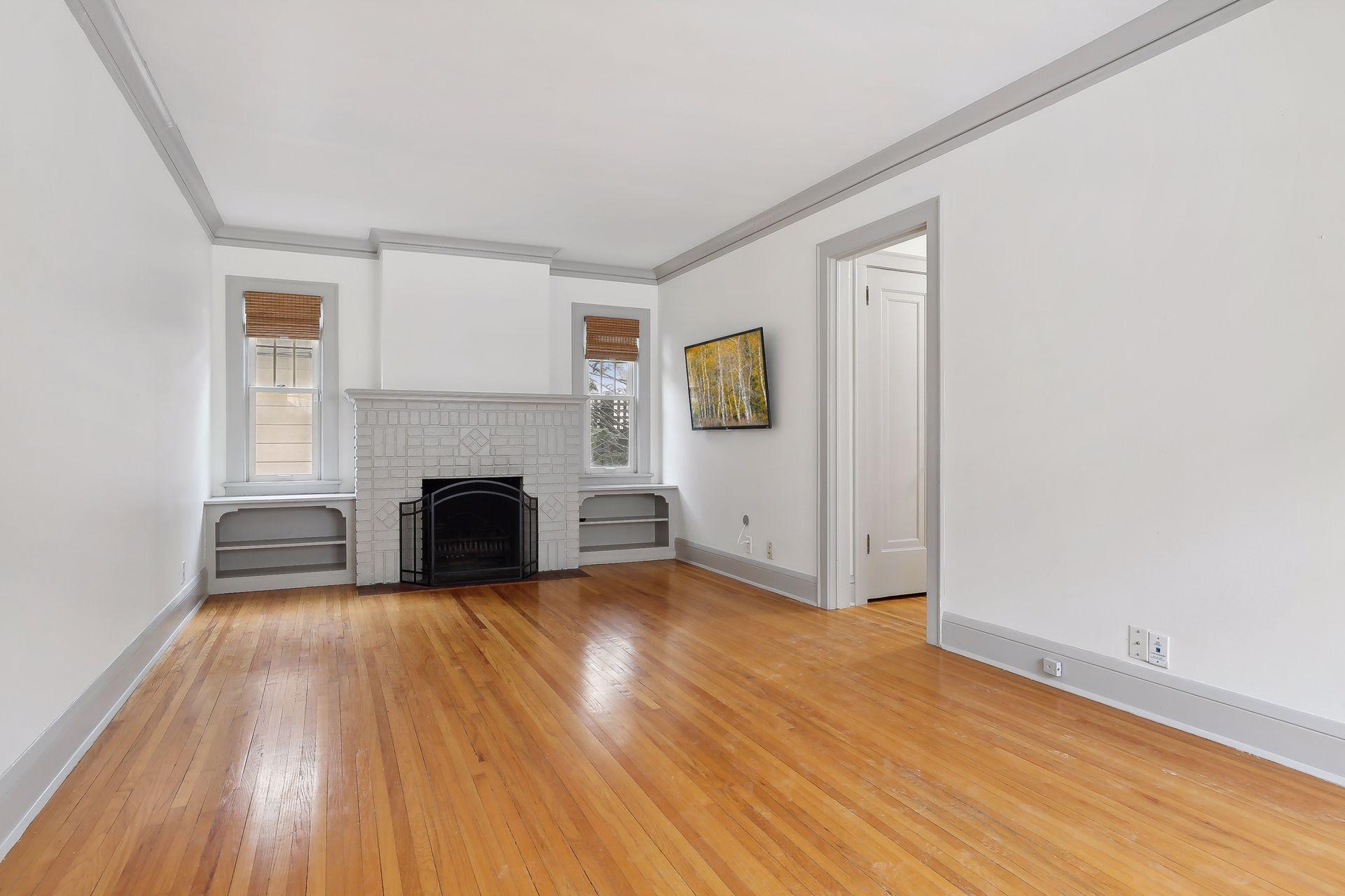 3110 W 44th Street Unit: 5