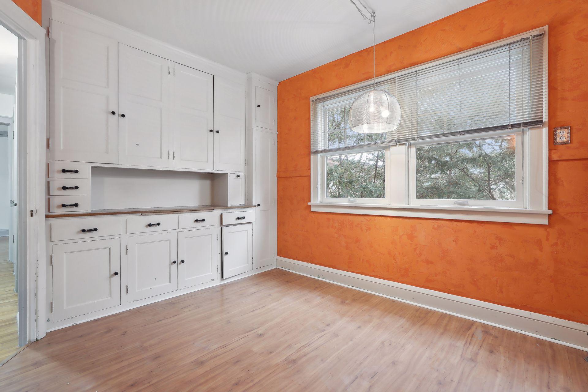 3110 W 44th Street Unit: 5