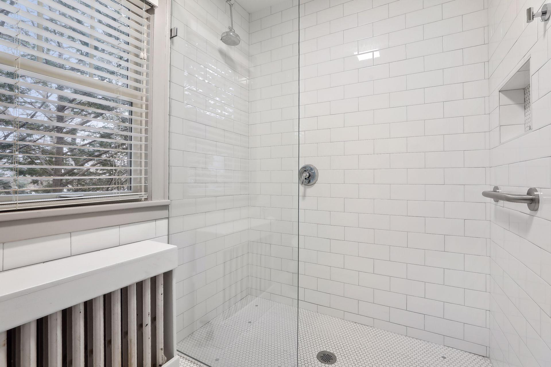 3110 W 44th Street Unit: 5