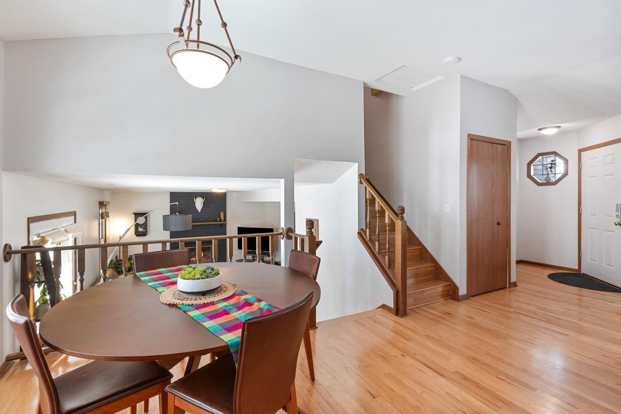 8925 Knollwood Drive