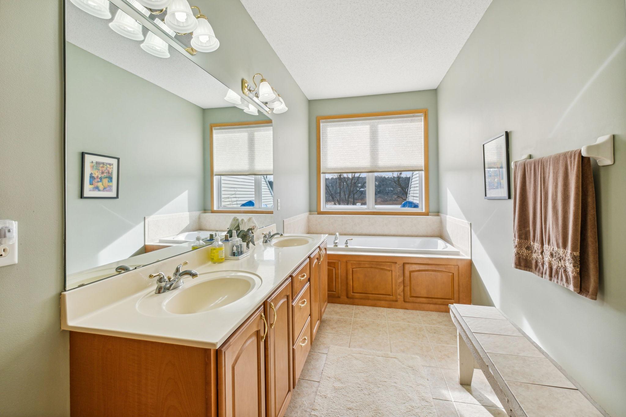 832 Woodduck Drive
