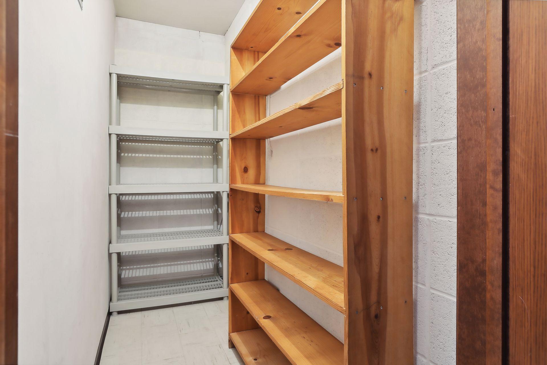 7000 Sandell Avenue Unit: 10