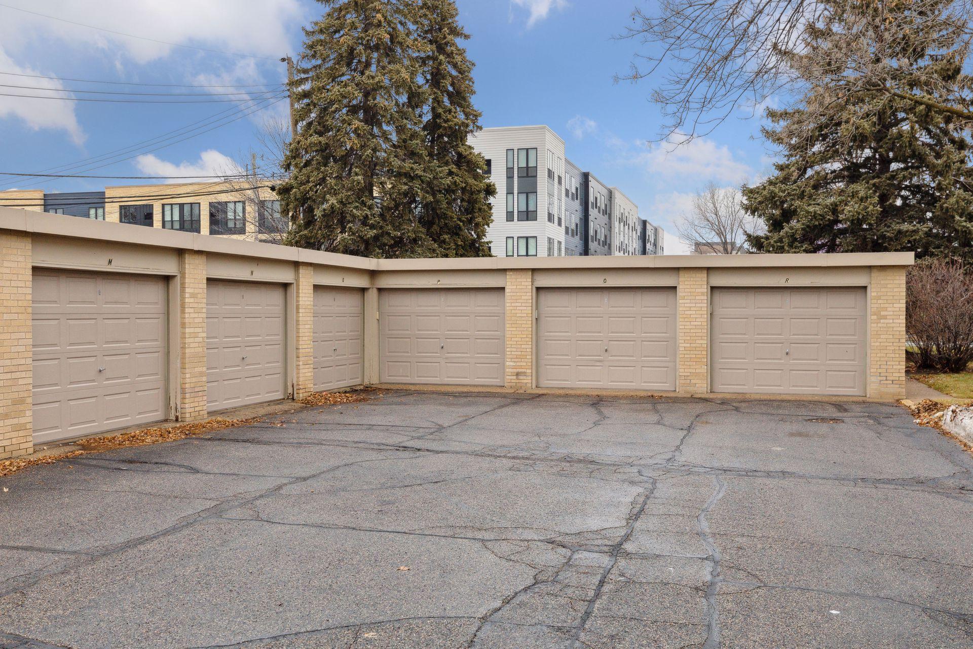 7000 Sandell Avenue Unit: 10