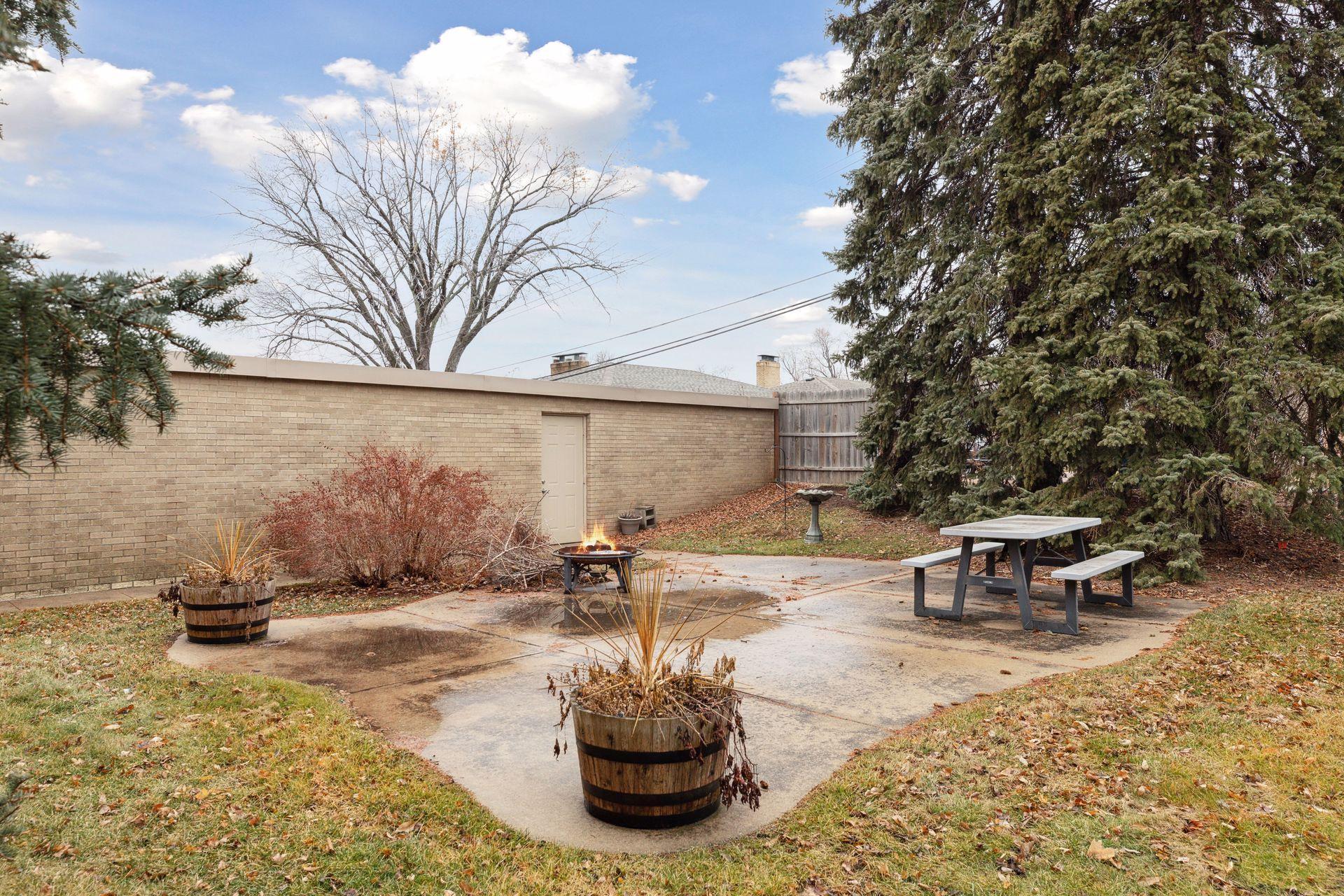 7000 Sandell Avenue Unit: 10
